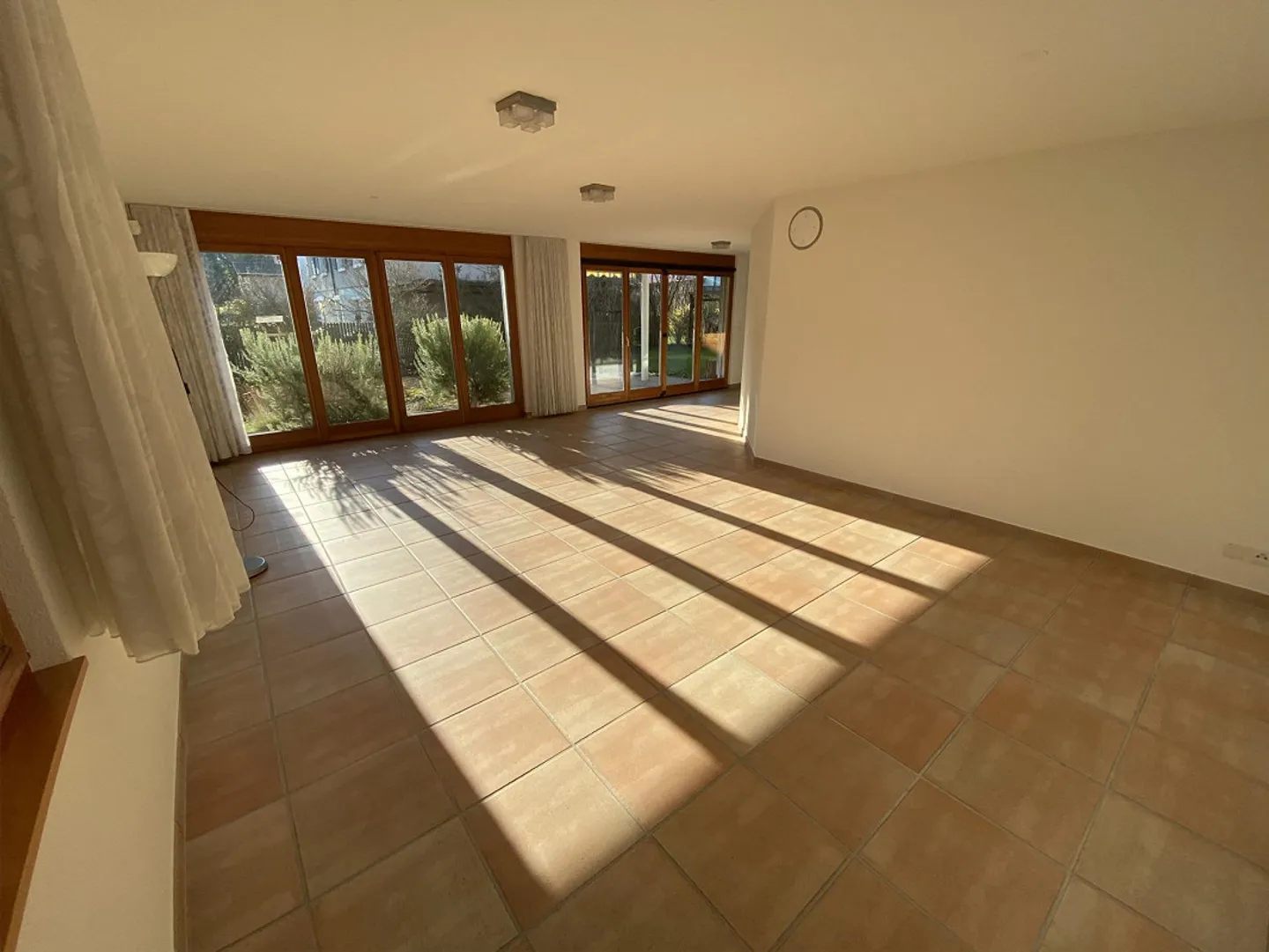 Casa unifamiliare di 7 locali in posizione ambita a Münchenstein - Foto 9 di 22