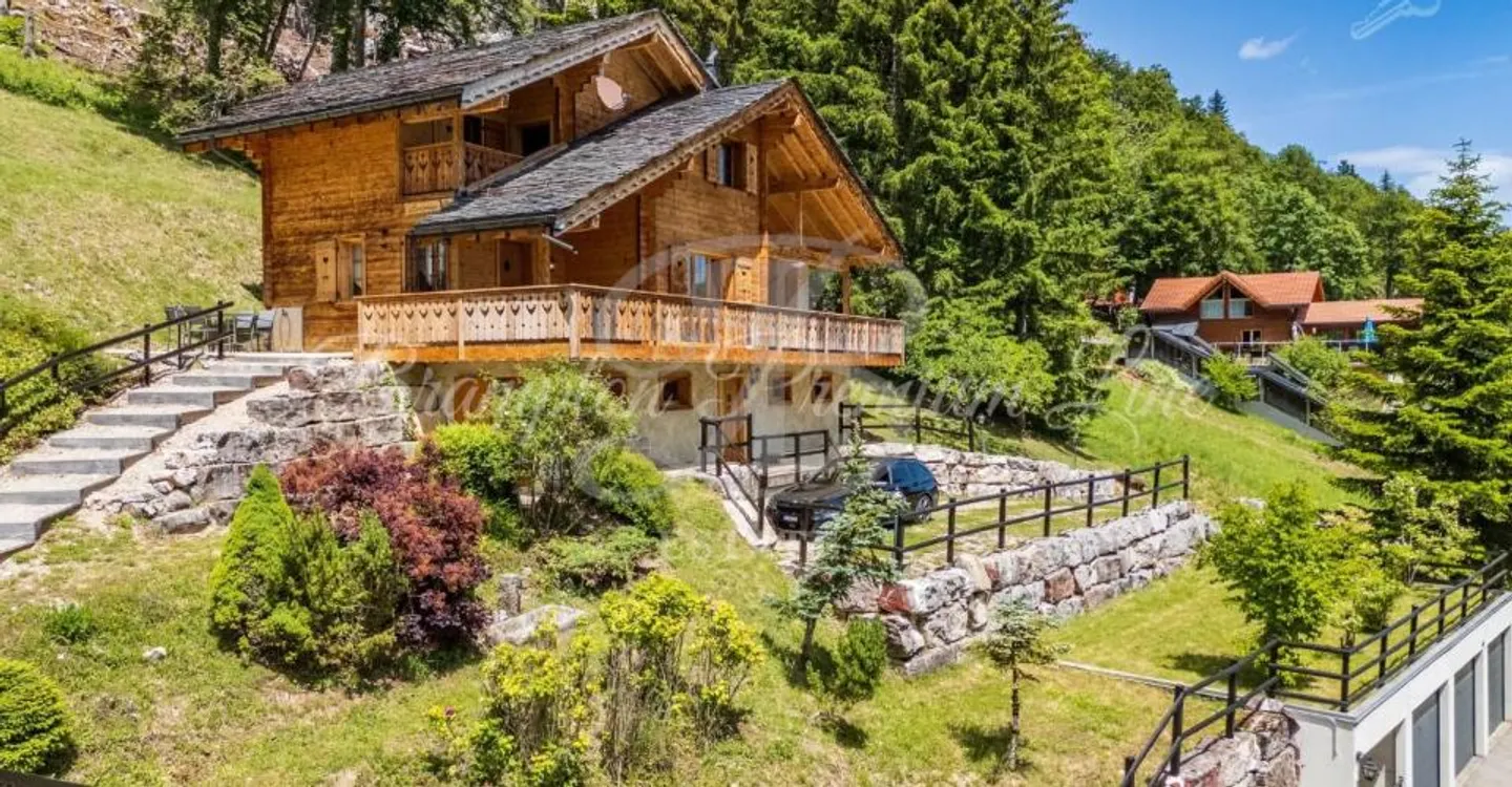 Exklusive Anzeige ? St-Cergue | Charakterchalet in bester erhöhter Lage - Foto 1 von 12