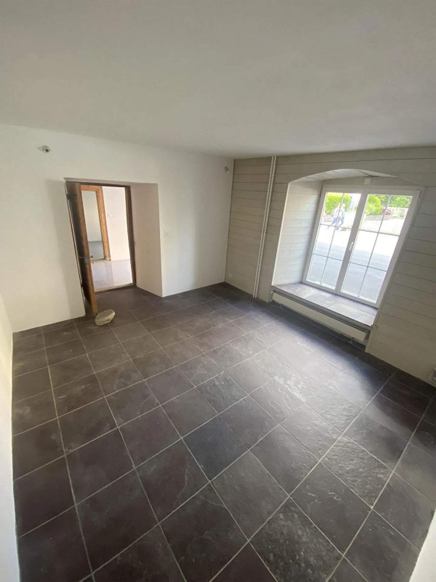 Special apartment for rent in the center of Mels - Photo 20 of 24