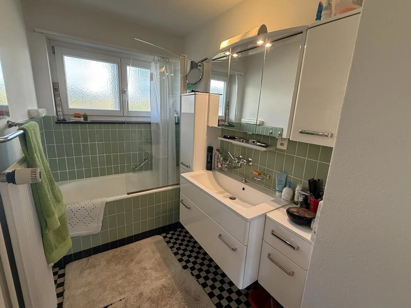 Con vista sul Munot: Casa unifamiliare in una posizione privilegiata a Neuhausen - Foto 11 di 19