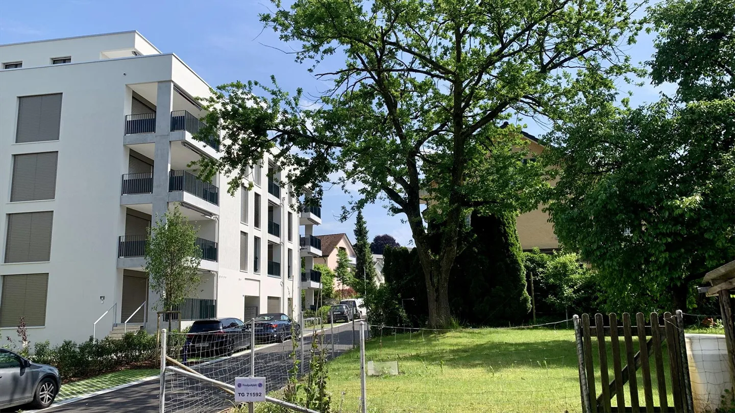 Appartamento 3 1/2 centrale e tranquillo con una bella vista vicino alla stazione - Foto 2 di 9