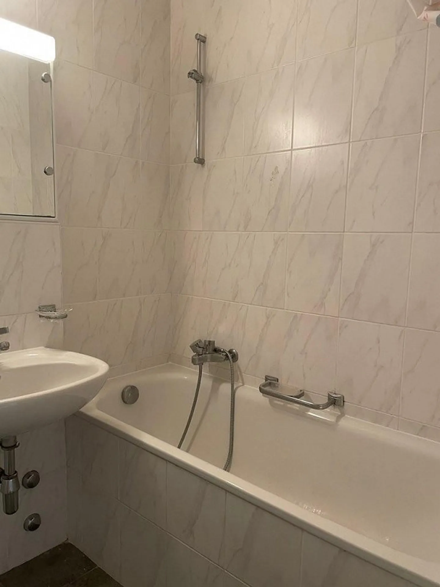 Appartement Charmant Près Aéroport - Photo 10 sur 11