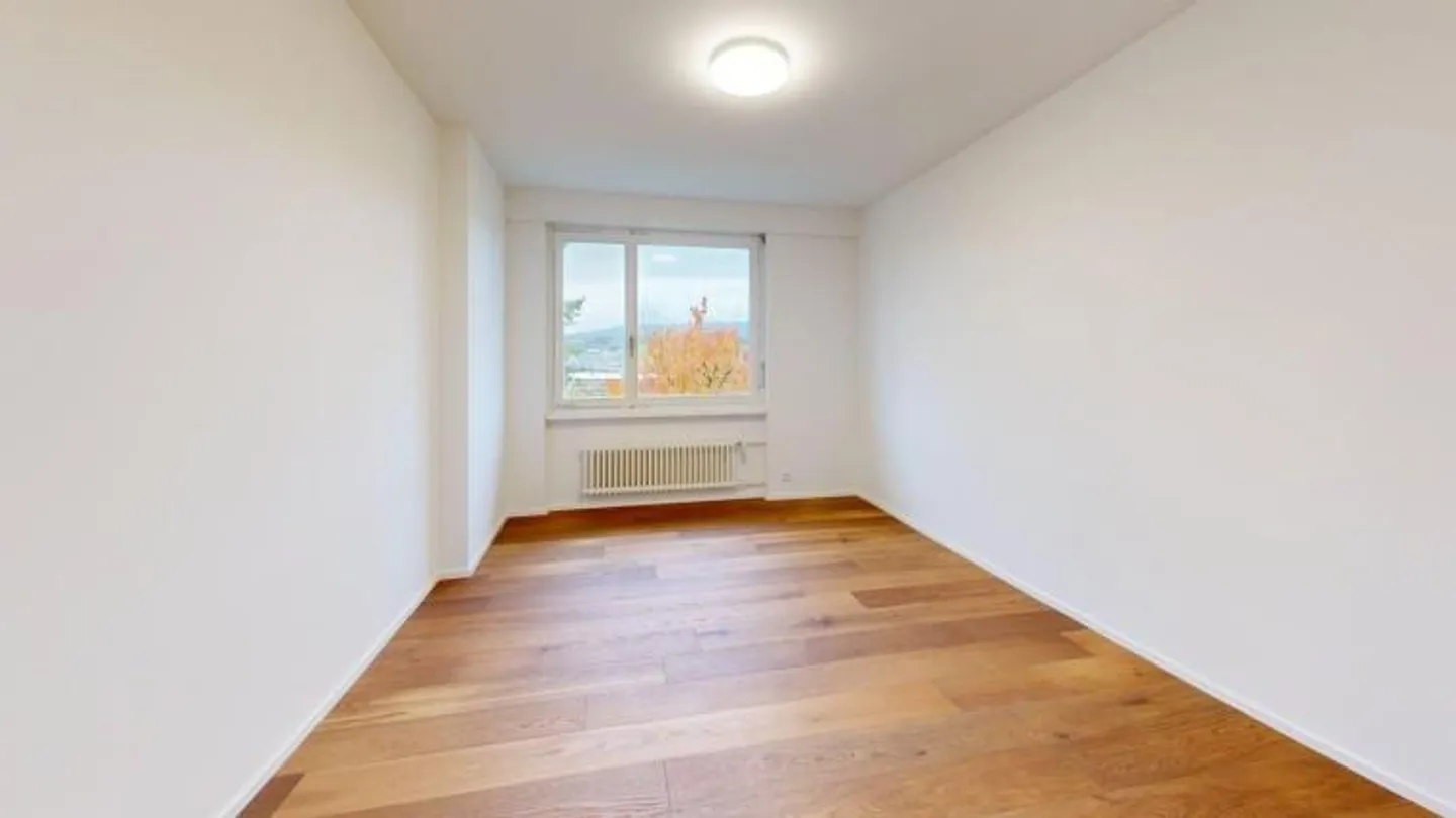 Appartement 4½ pièces fraîchement rénové - emménagez et sentez-vous bien ! - Photo 4 sur 8