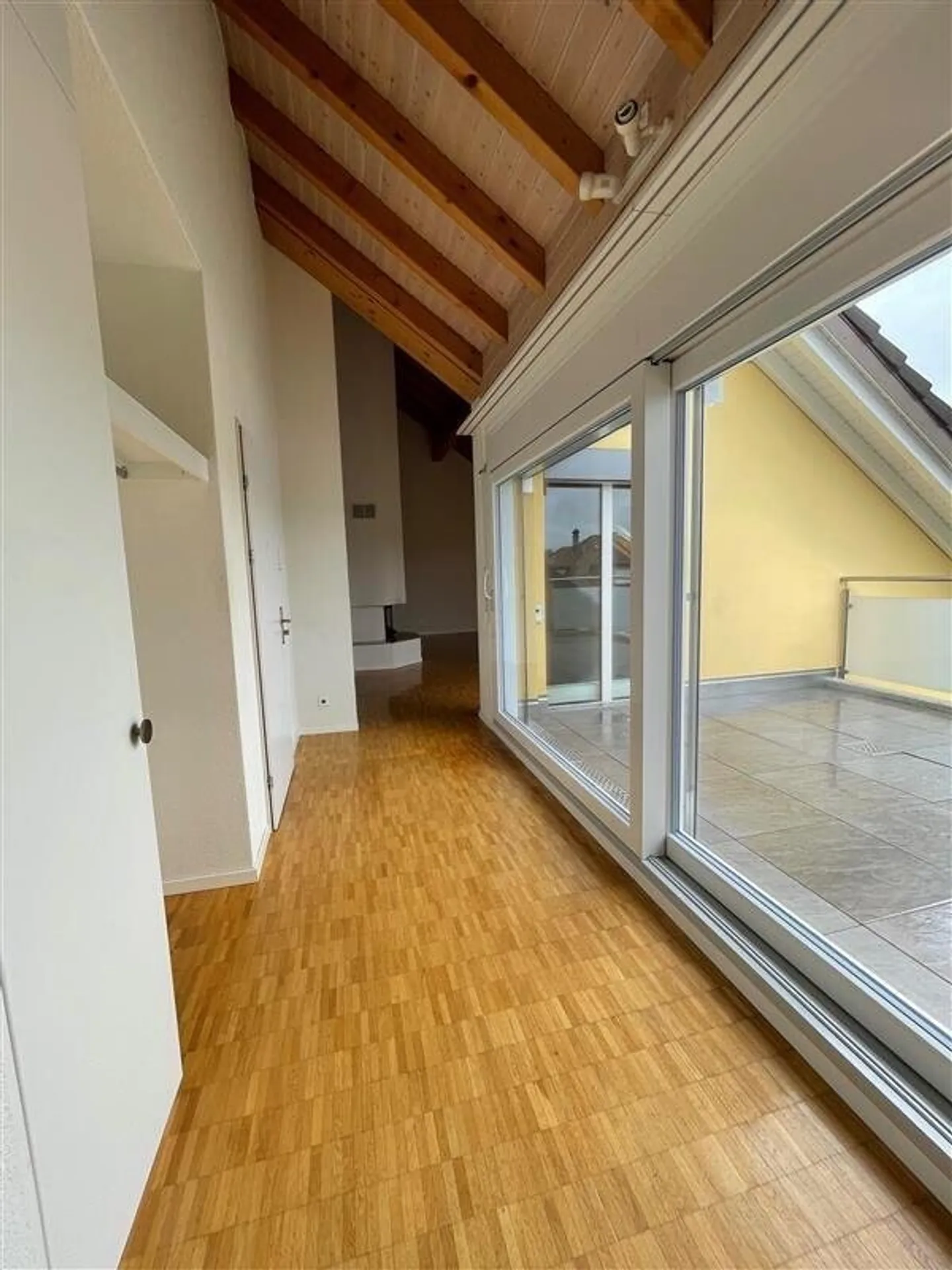 Appartamento spazioso - Ideale per famiglie o convivenze - Foto 2 di 11