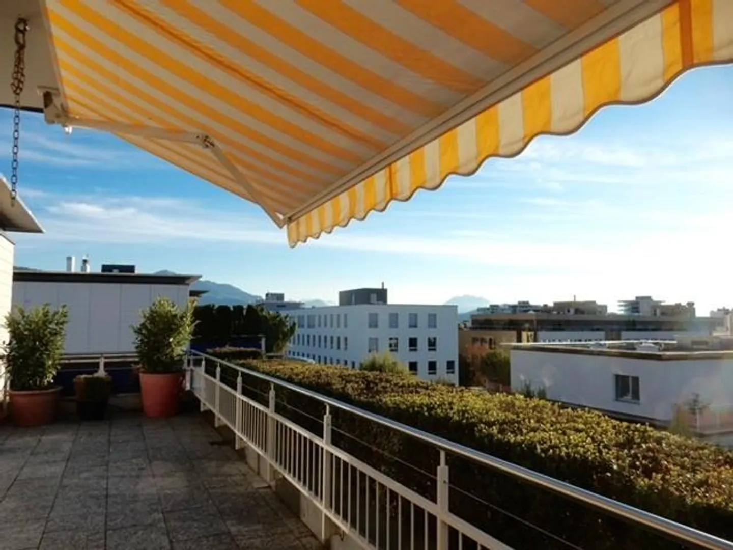 Luxuriöse Attikawohnung in Zug - Foto 7 von 10