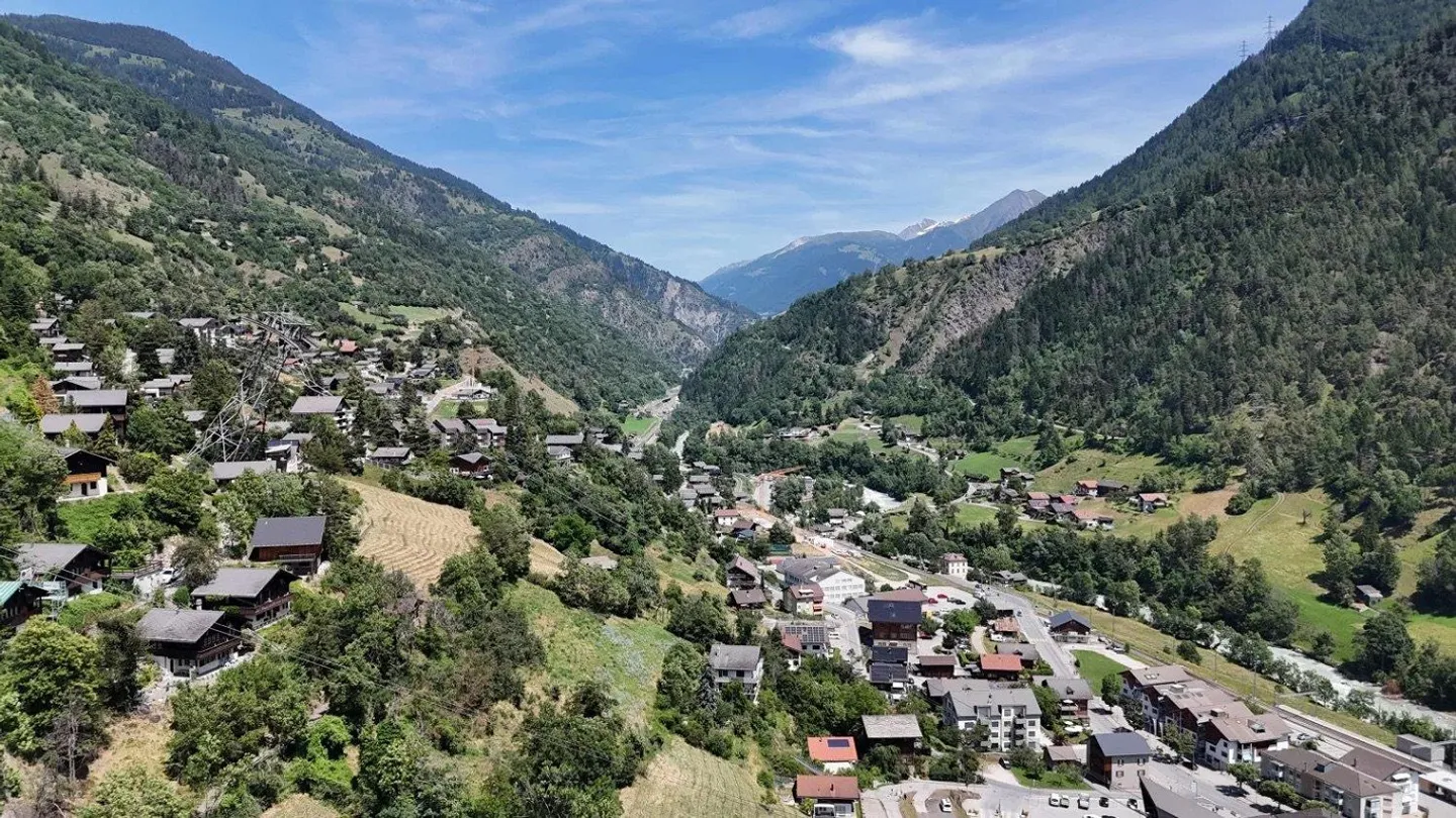 Appartamento d'epoca con annessi e posti auto vicino all'Aletsch Arena - Foto 12 di 13