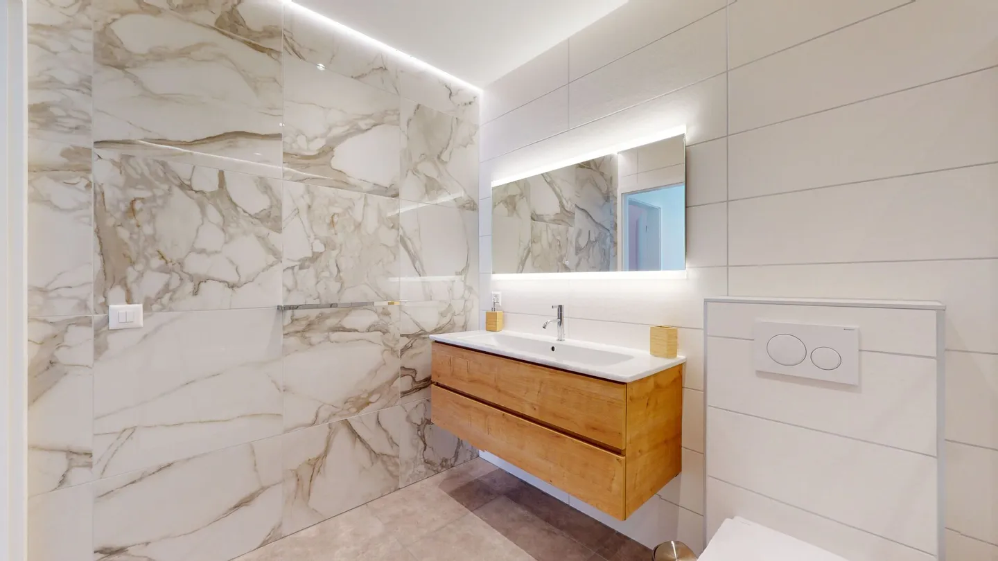 Panorama Penthouse - Photo 13 of 15