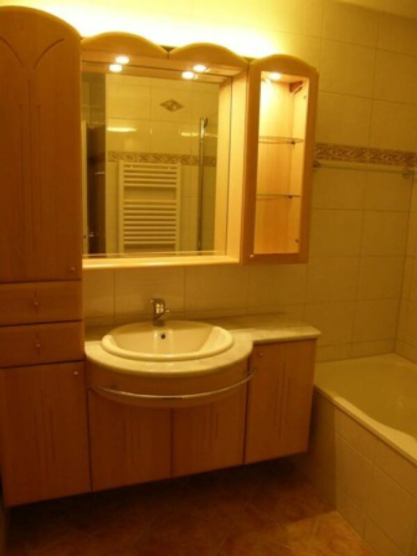 Living in the Schoren District in St. Gallen - Photo 4 of 7