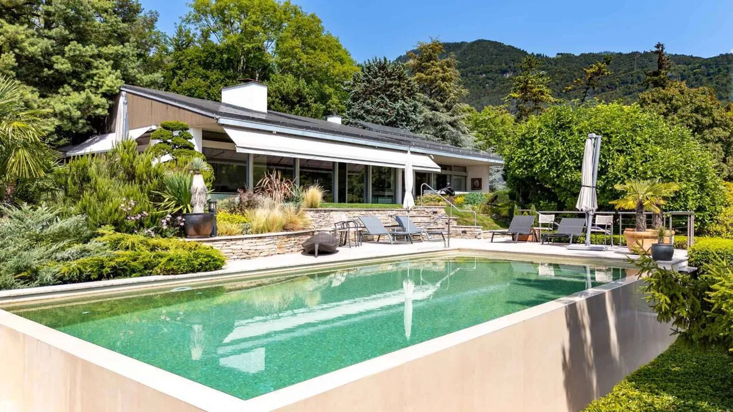 Villa contemporaine avec piscine - Photo 1 sur 13