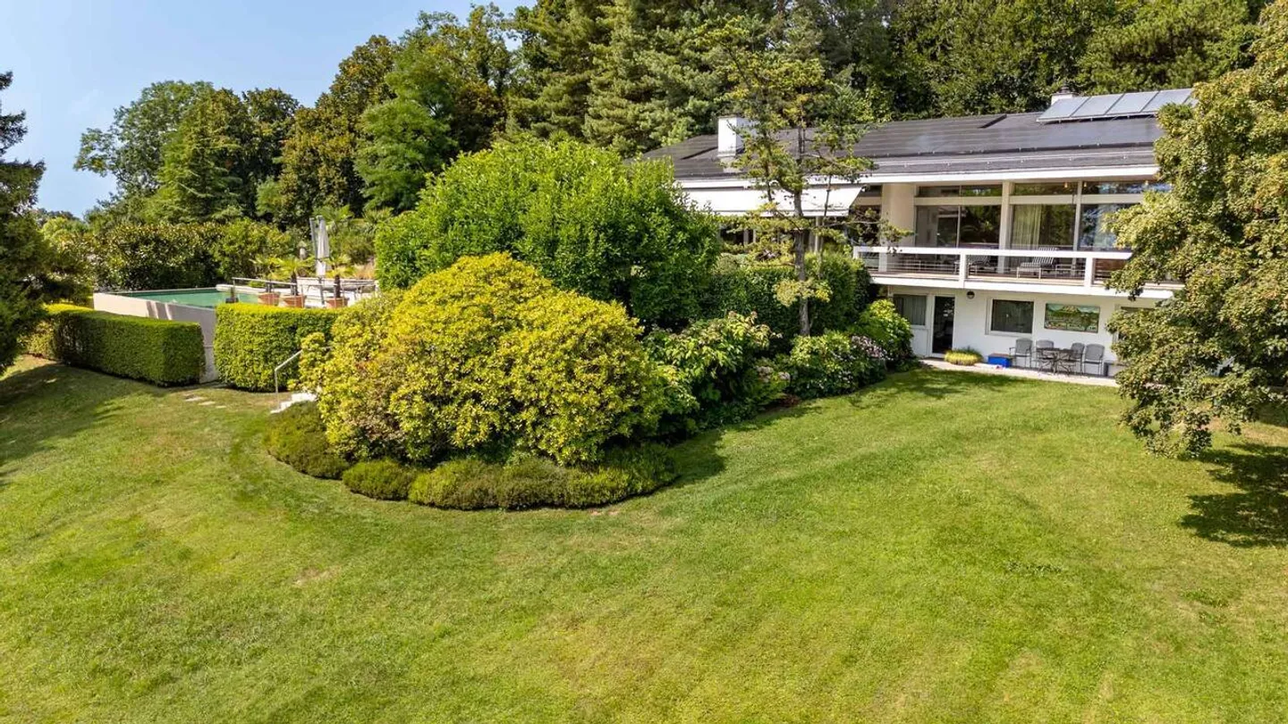 Villa contemporaine avec piscine - Photo 3 sur 13