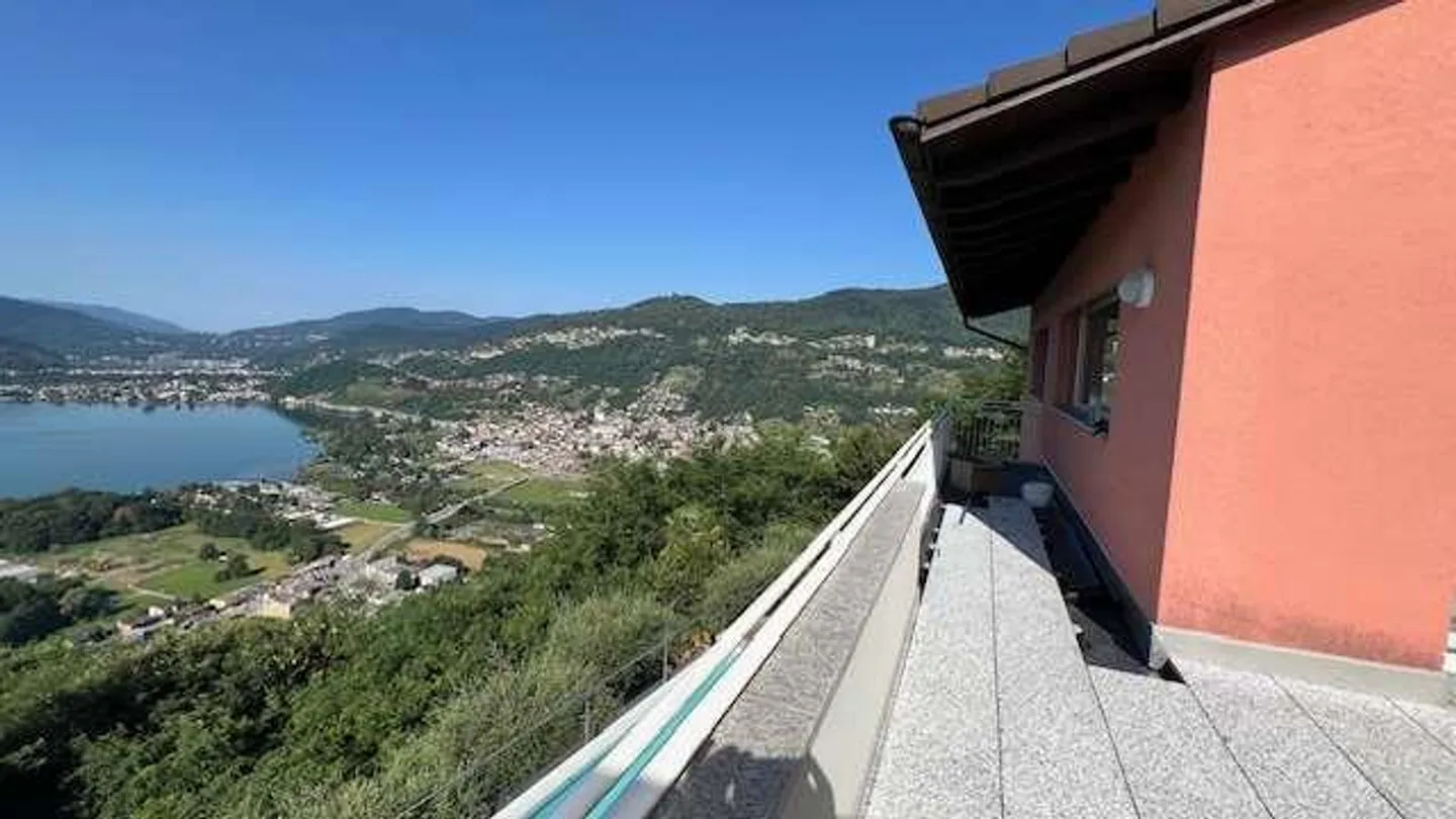 Lugano Muzzano Villa with breathtaking lake view, pool and beautiful terrace - Photo 7 of 10
