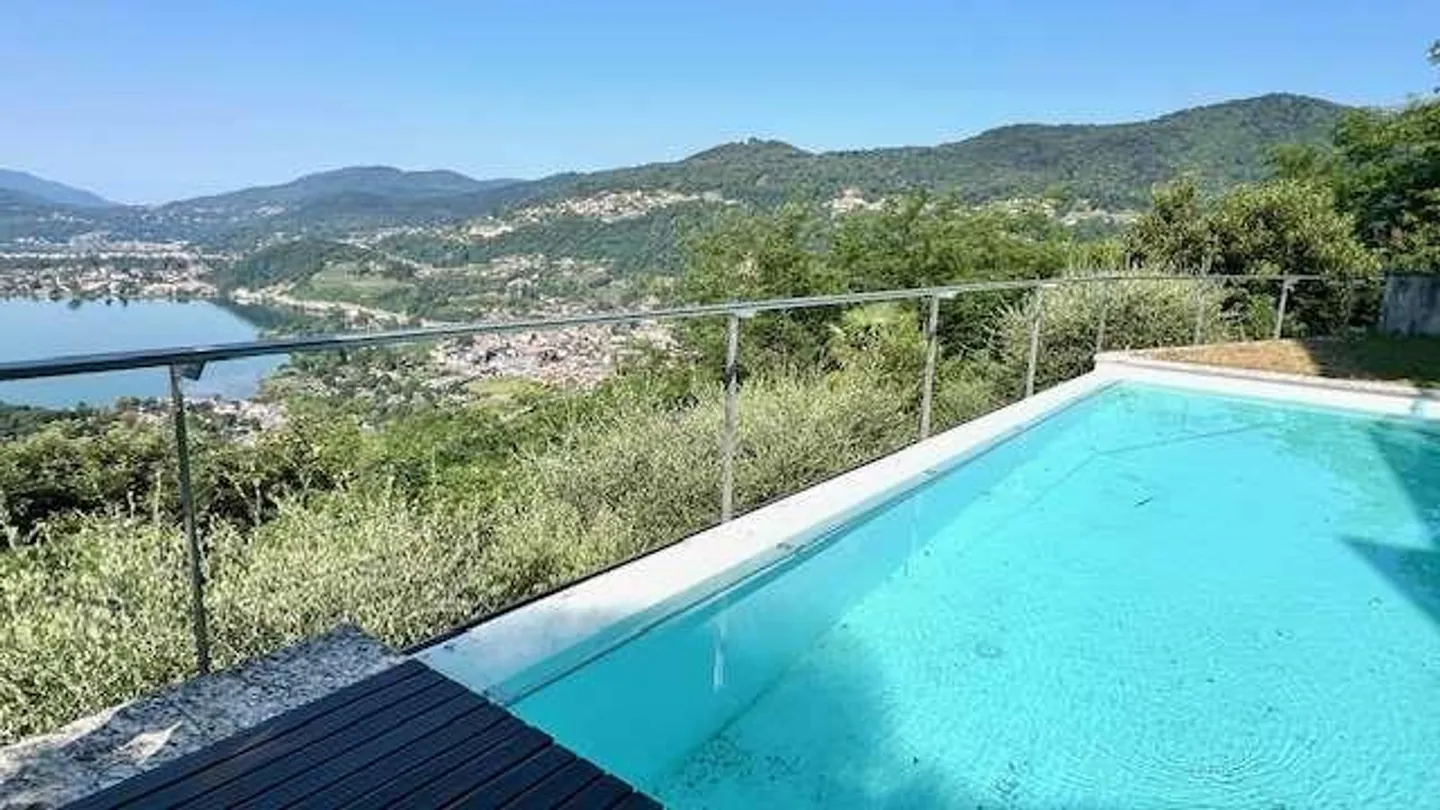 Lugano Muzzano Villa with breathtaking lake view, pool and beautiful terrace - Photo 8 of 10