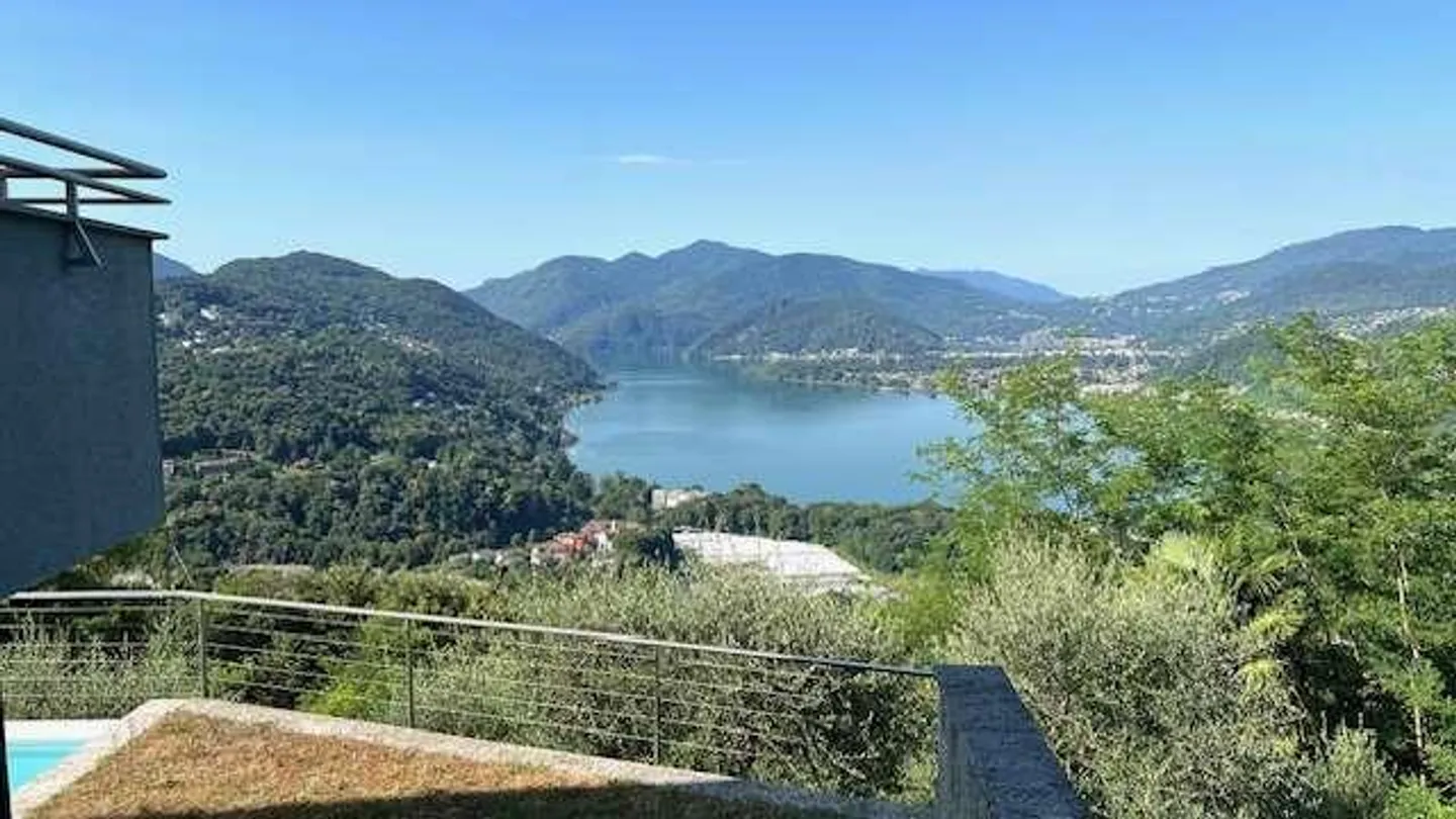 Lugano Muzzano Villa with breathtaking lake view, pool and beautiful terrace - Photo 10 of 10
