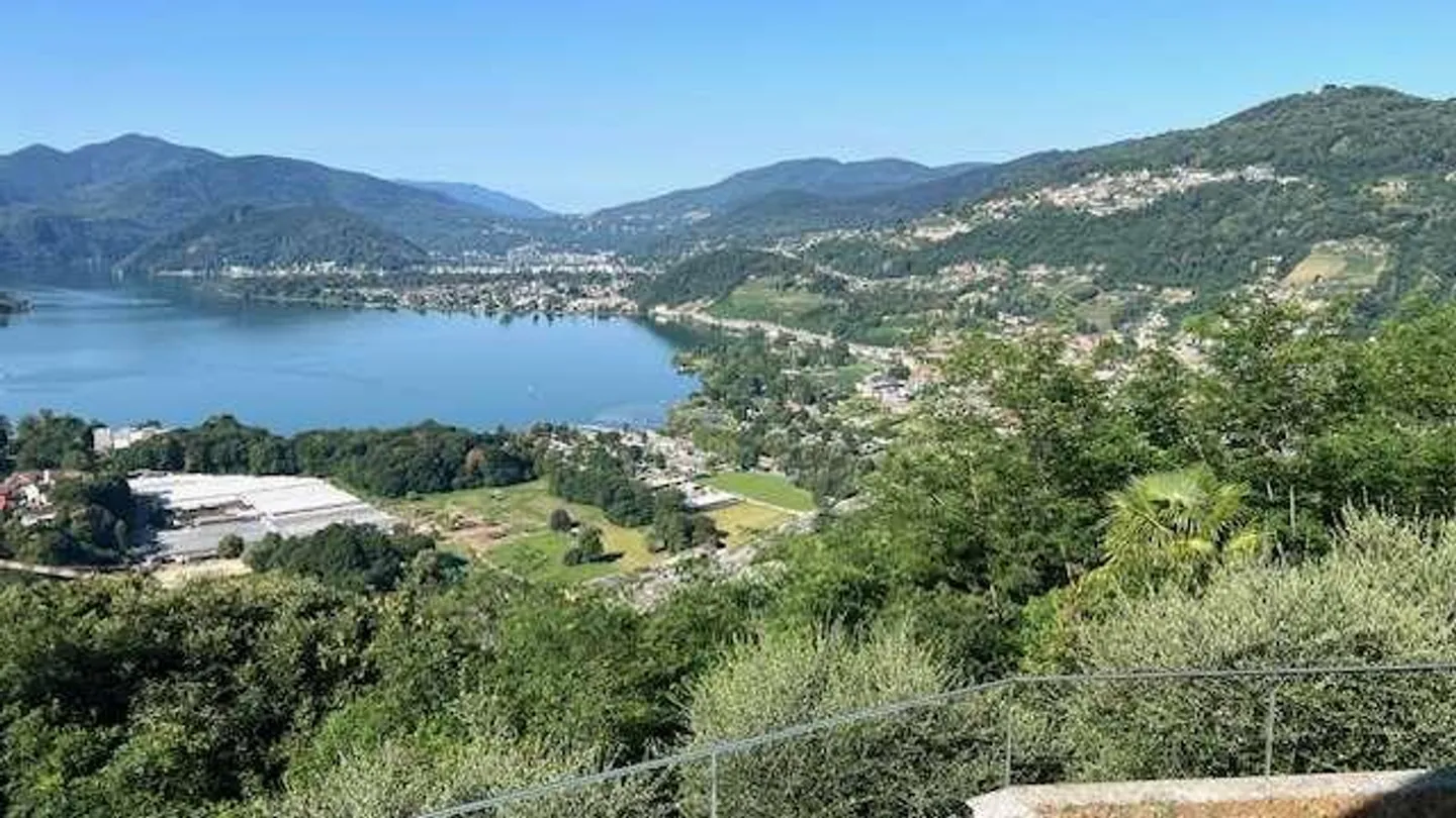 Lugano Muzzano Villa with breathtaking lake view, pool and beautiful terrace - Photo 5 of 10