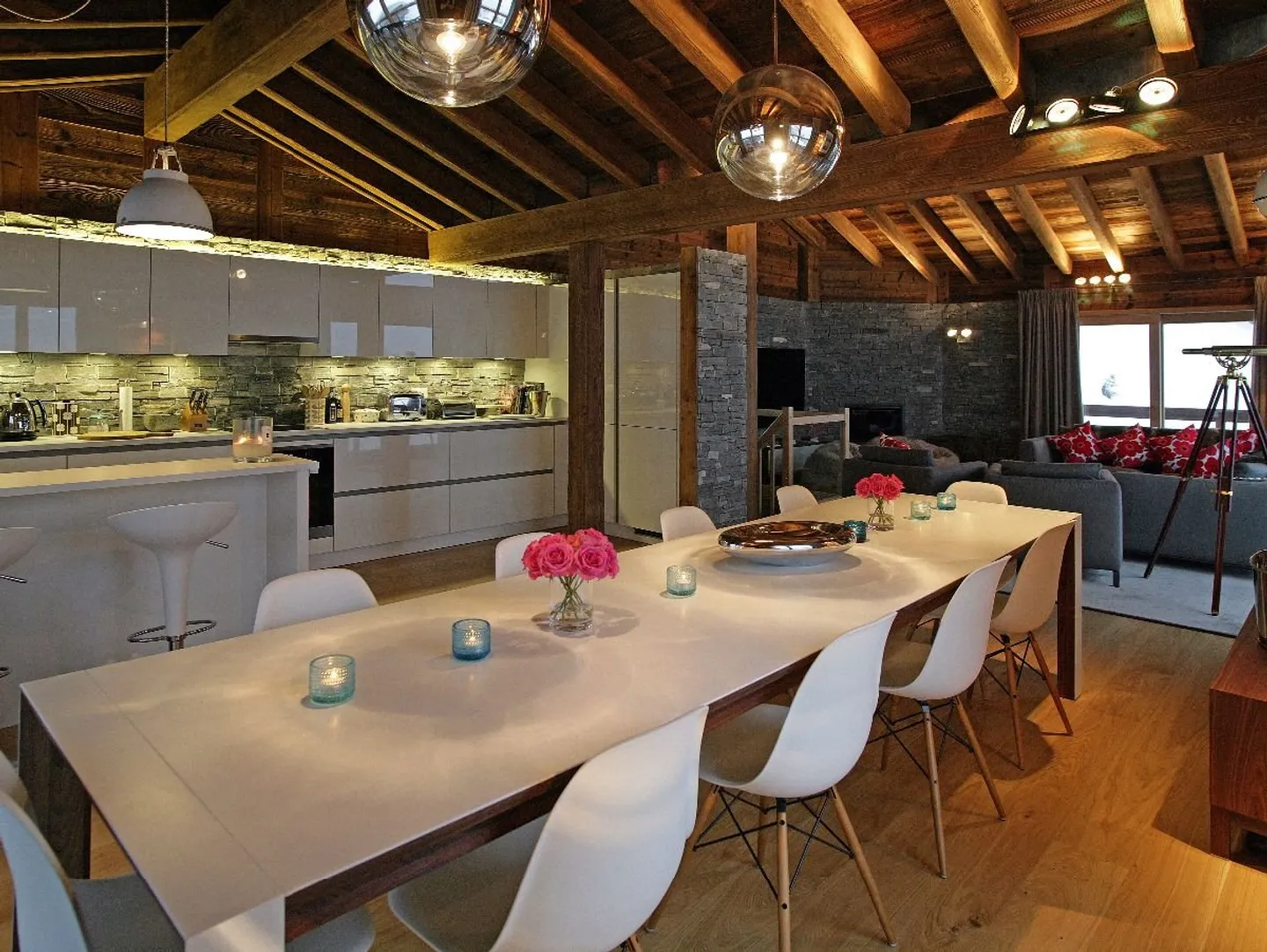 Schneeinschnee-Modernes Chalet aus altem Holz - Foto 8 von 13