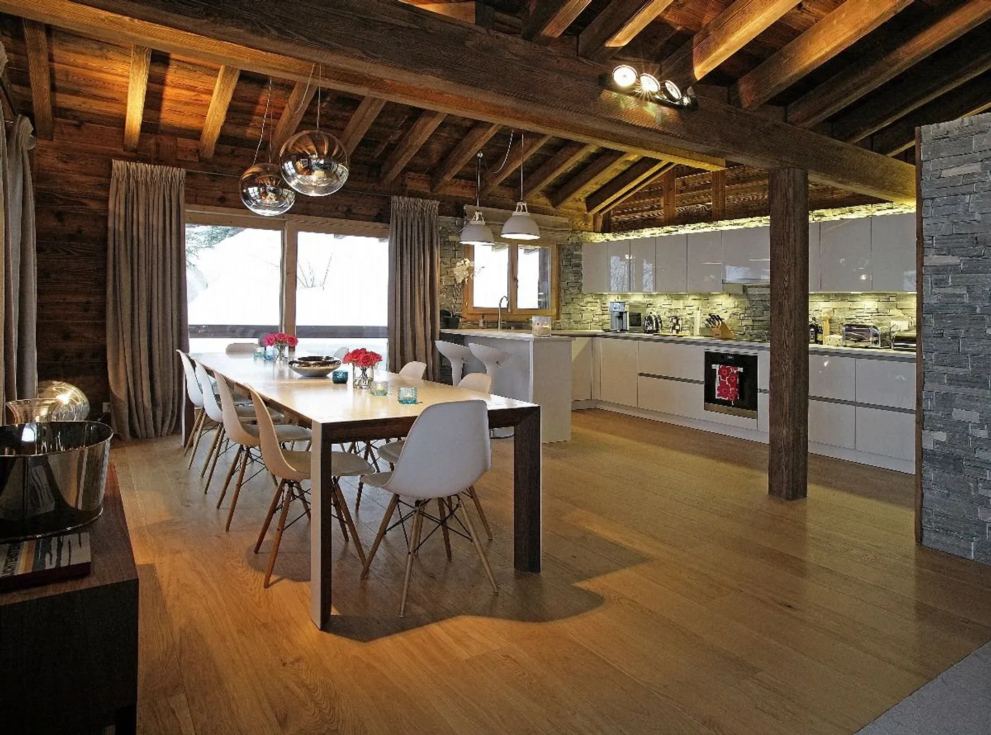 Schneeinschnee-Modernes Chalet aus altem Holz - Foto 9 von 13