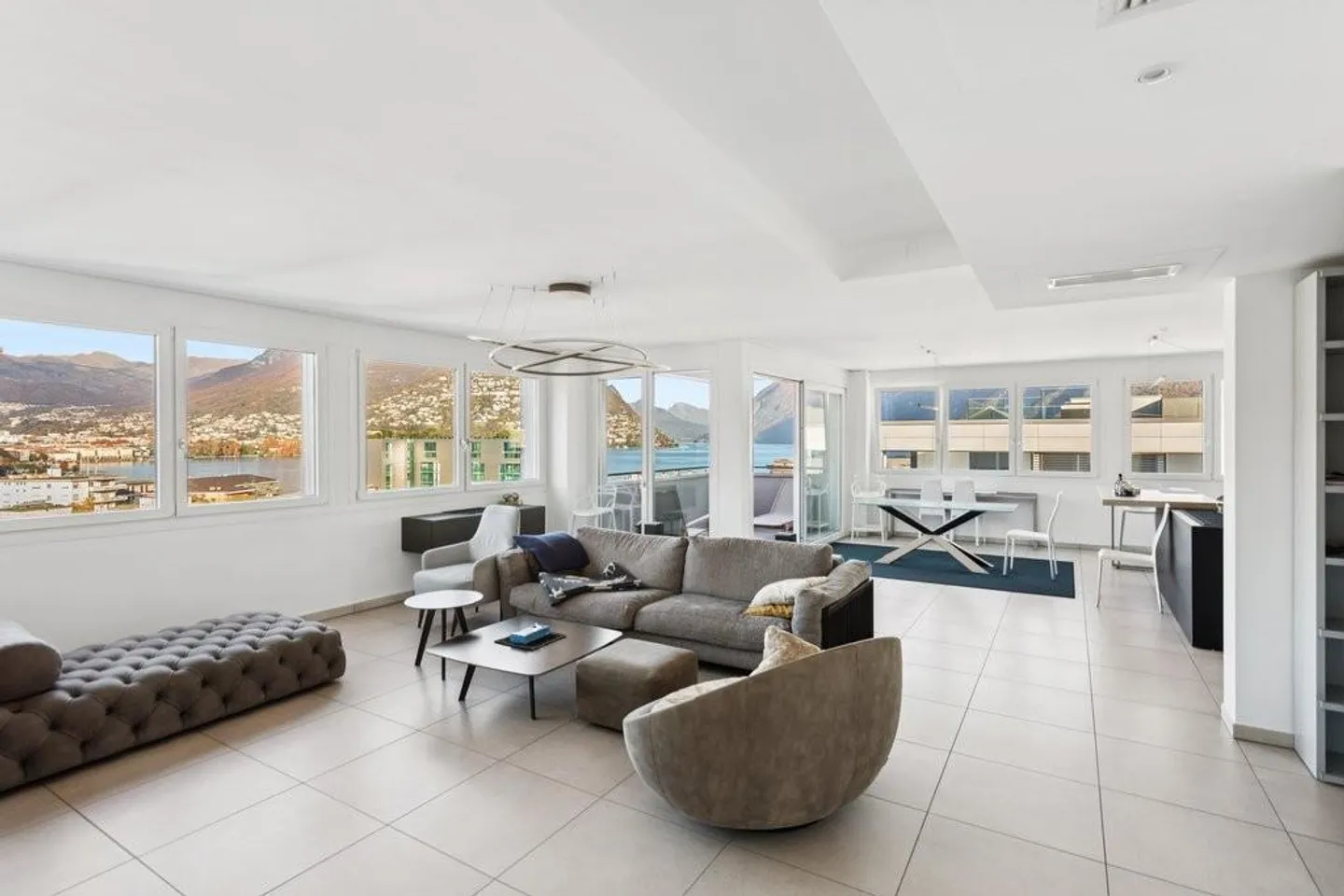 Helles Penthouse im Herzen von Paradiso - Foto 1 von 10