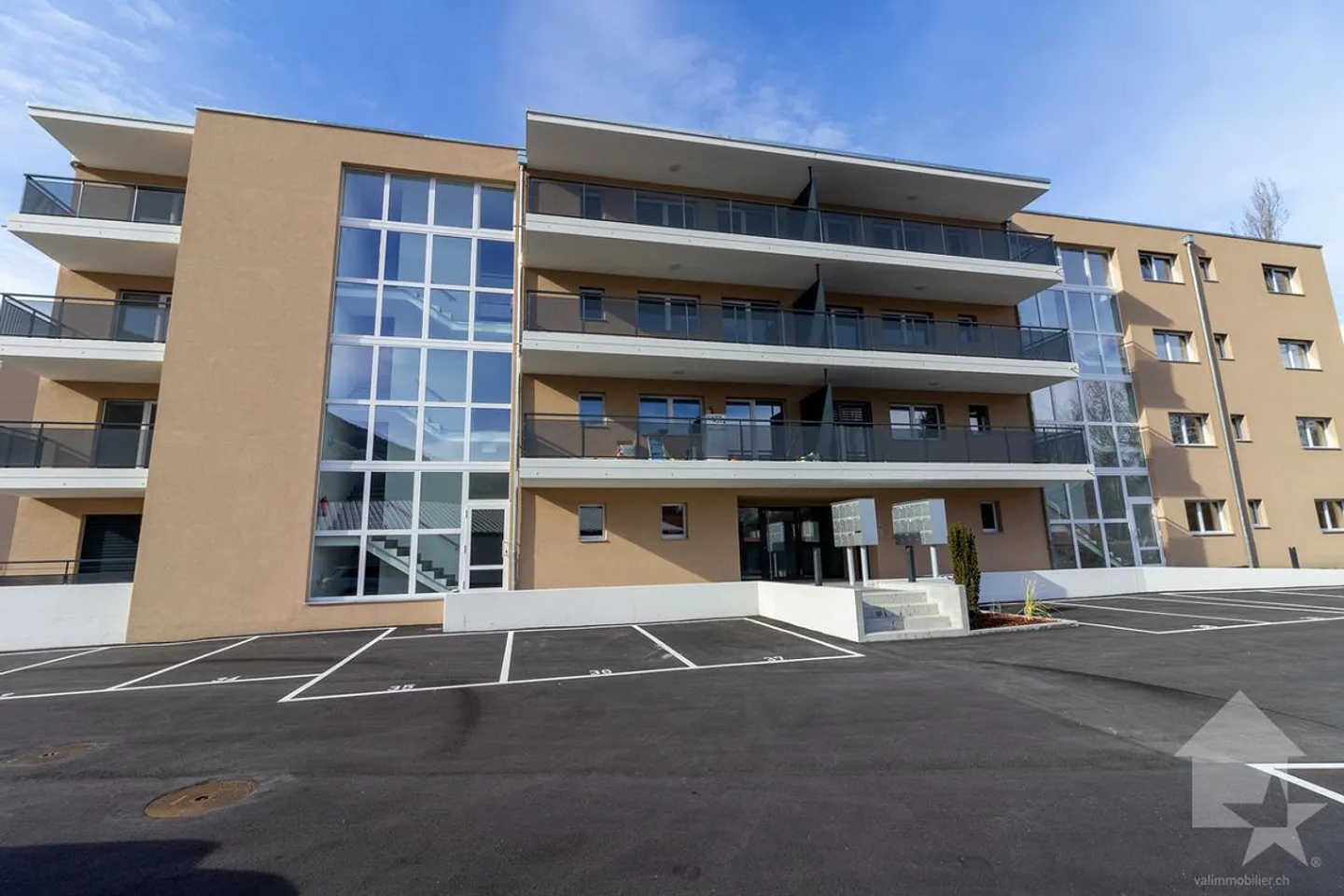 "Appartamento 3,5 stanze di 105 m2 con terrazza e prato" - Foto 3 di 7