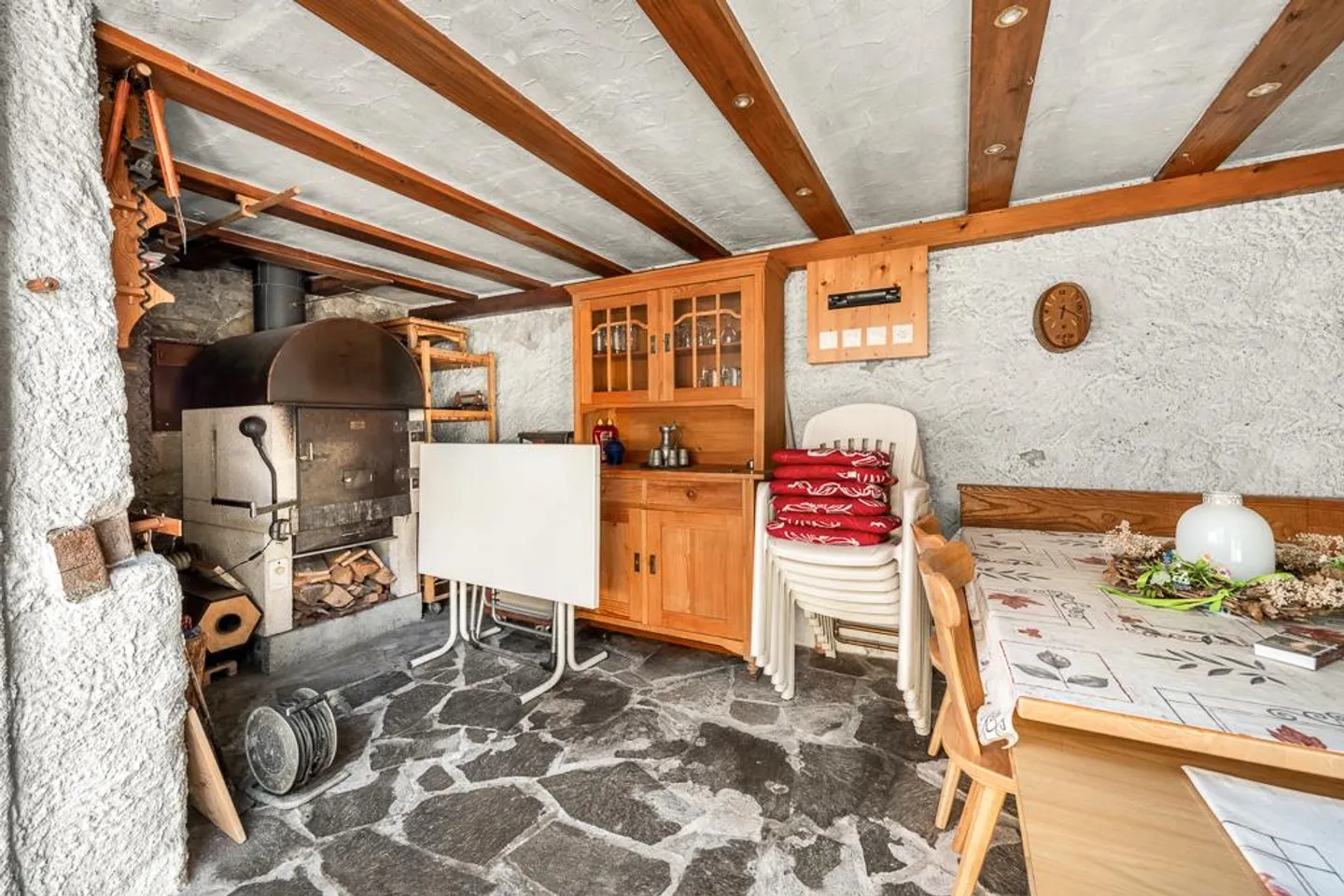 Historisches Mehrfamilienhaus mit Potenzial - Foto 7 von 10