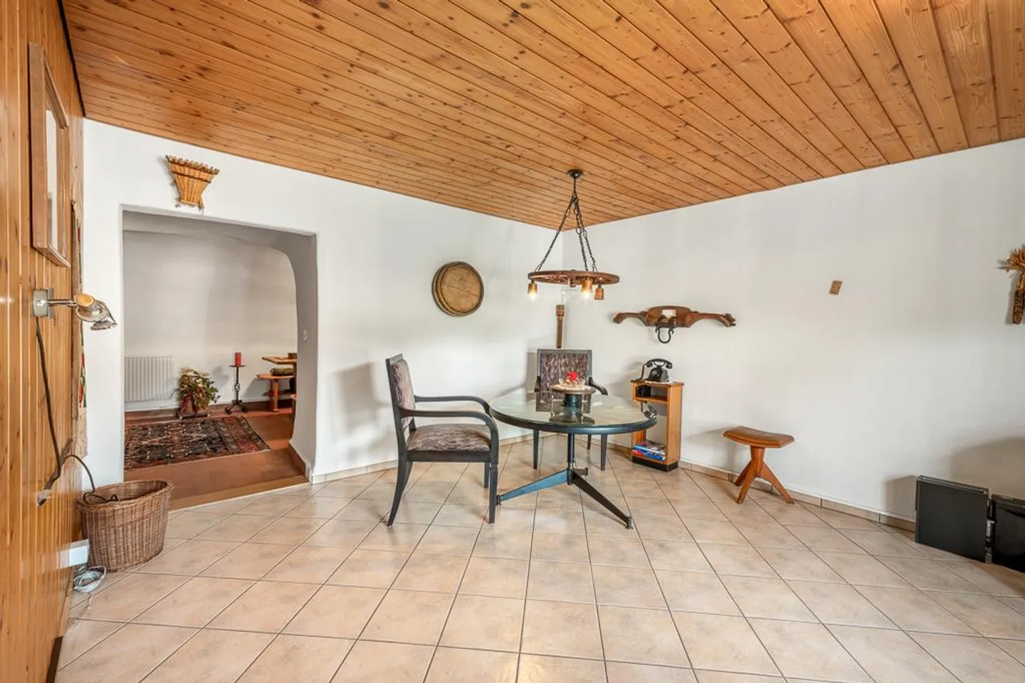 Historisches Mehrfamilienhaus mit Potenzial - Foto 5 von 10