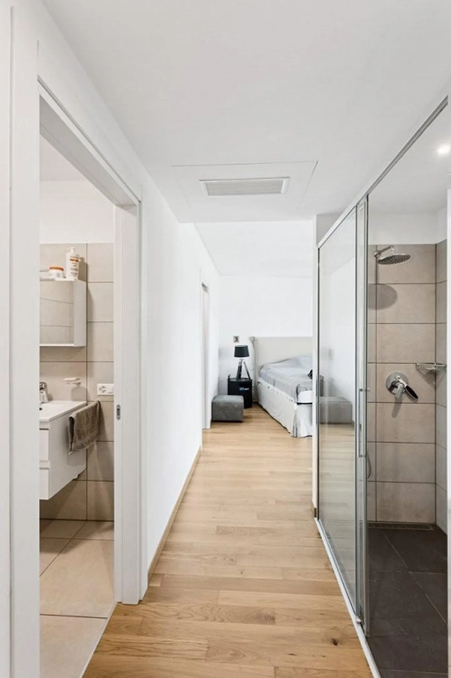 Helles Penthouse im Herzen von Paradiso - Foto 9 von 10