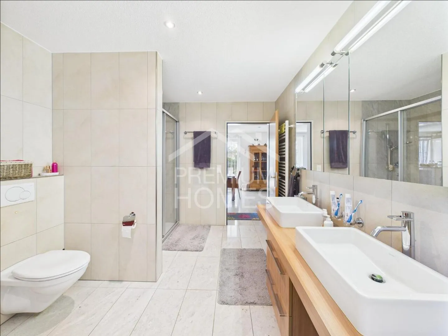 Casa elegante con piscina a Niederwil - Foto 9 di 13