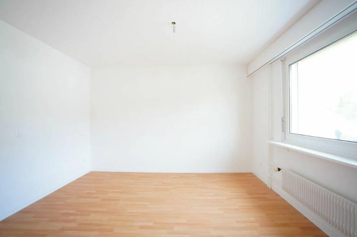 Bright 4.5-room apartment on the 2nd floor with balcony - Photo 6 of 11