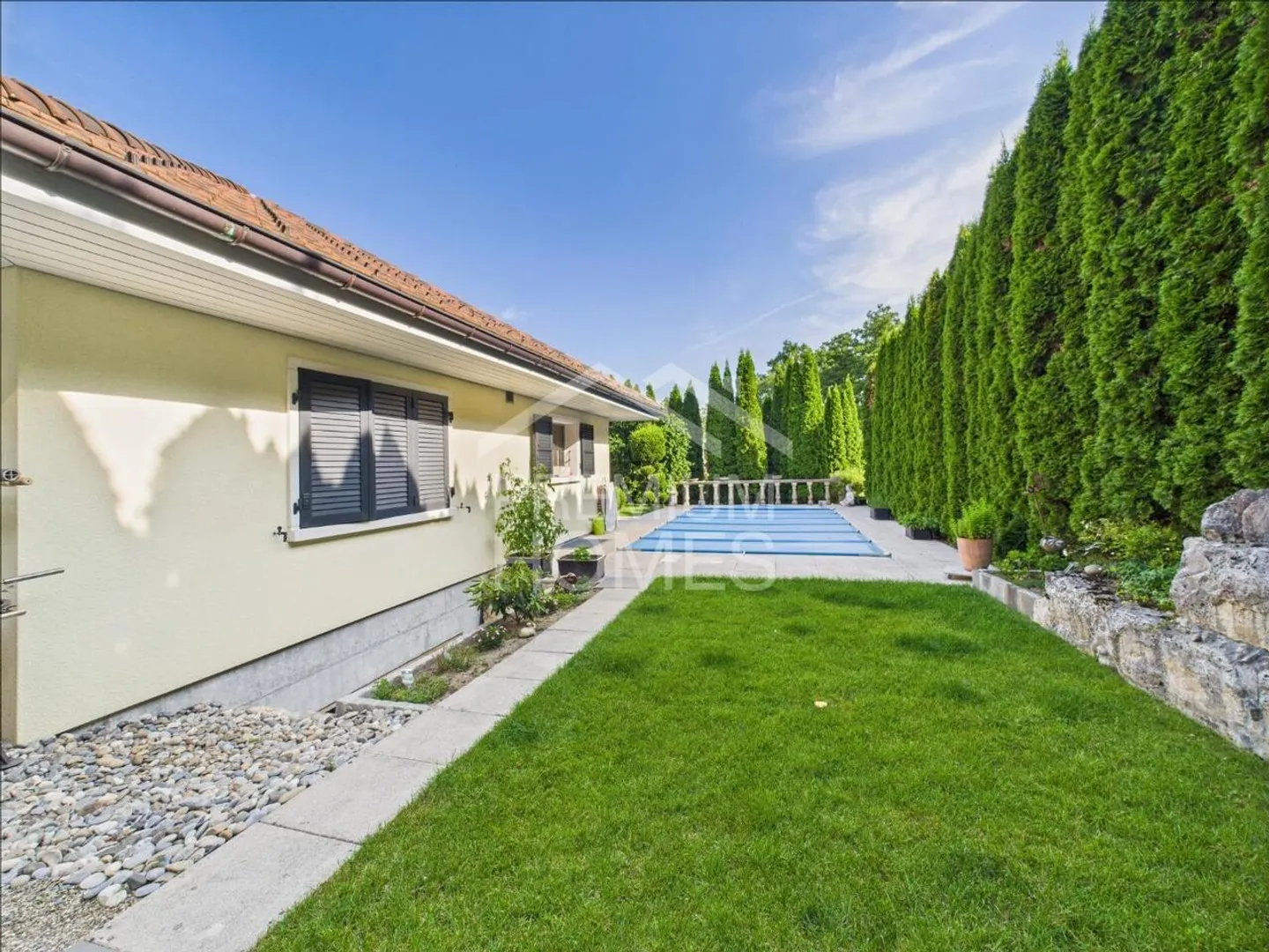 Casa elegante con piscina a Niederwil - Foto 10 di 13