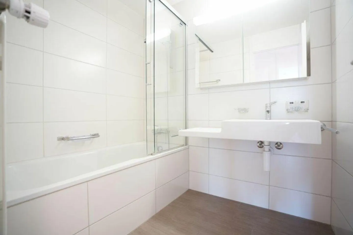 Bright 4.5-room apartment on the 2nd floor with balcony - Photo 8 of 11