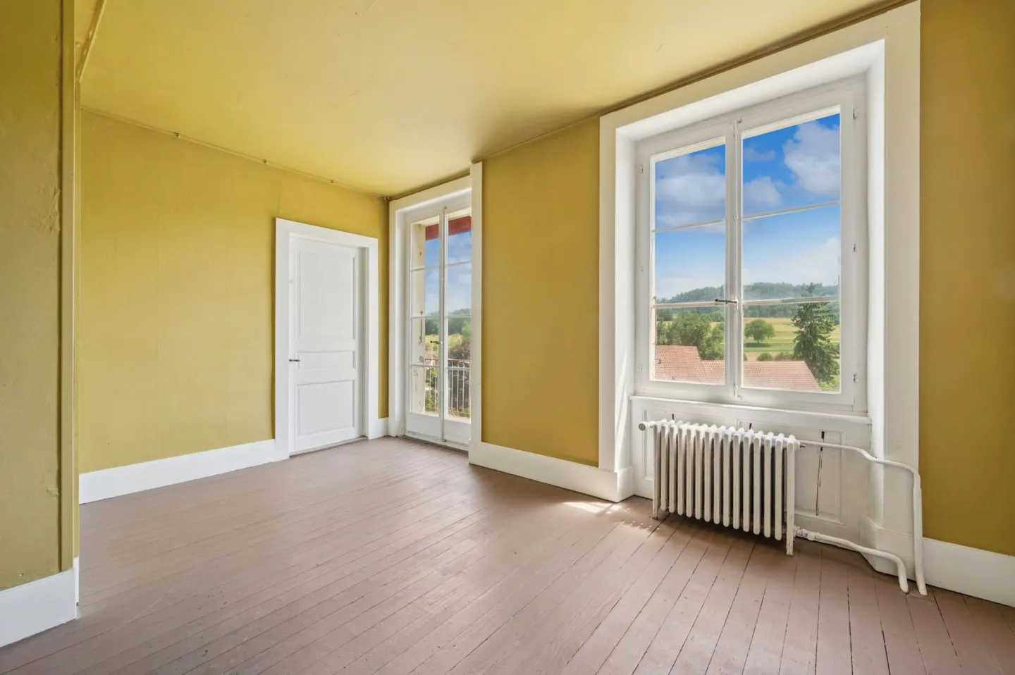 Geschichtsträchtiges 9.0-Zimmer-Einfamilienhaus mit Atelier - Foto 7 von 13