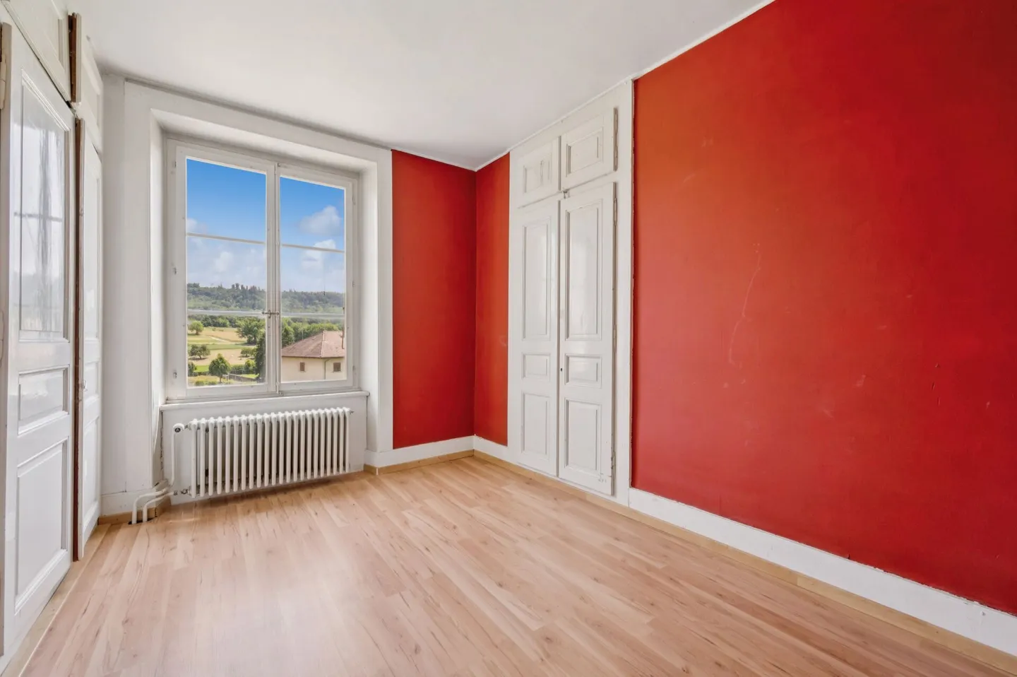 Geschichtsträchtiges 9.0-Zimmer-Einfamilienhaus mit Atelier - Foto 8 von 13