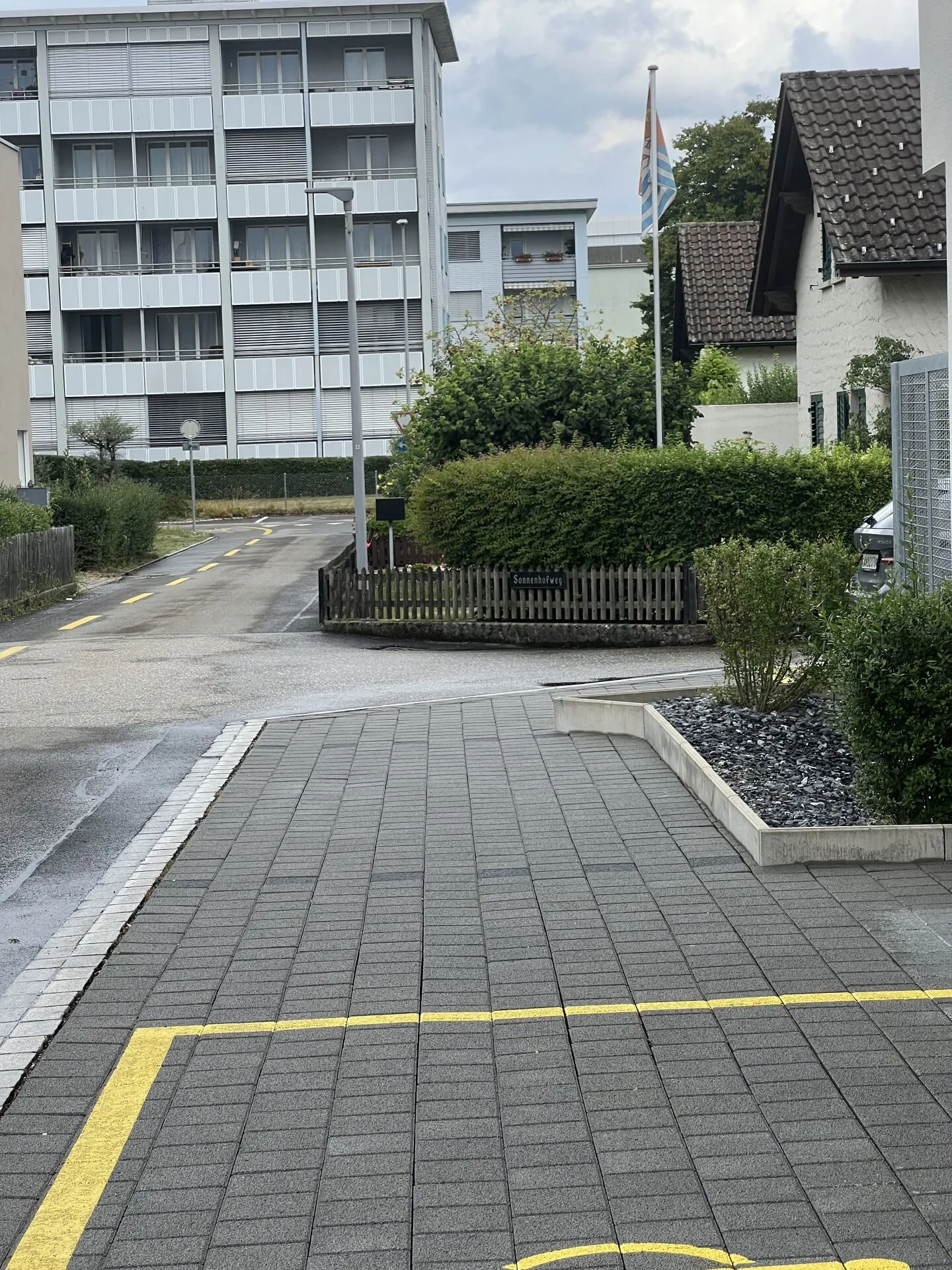 Central Parking à louer - Photo 1 sur 2