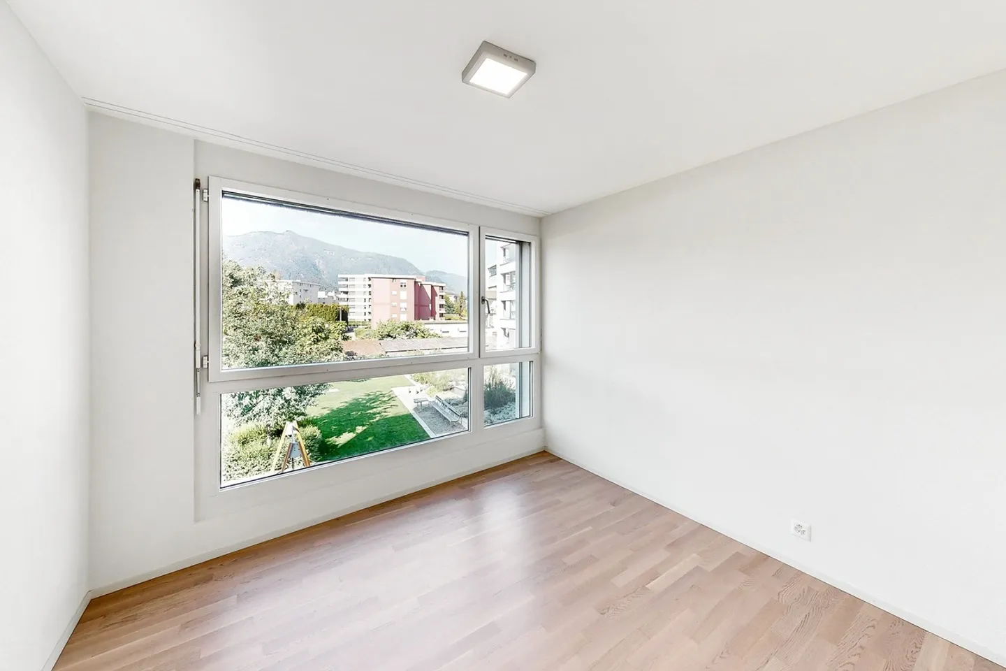 An exclusive penthouse in Locarno - Residenza Laville - Photo 5 of 7