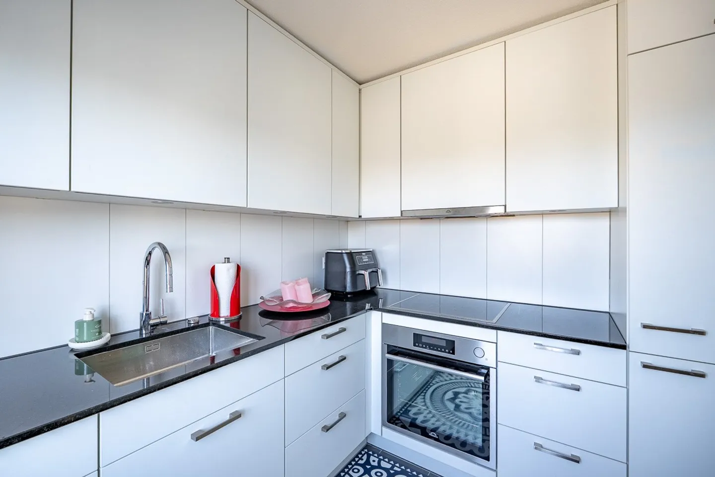 Vie intelligente - Appartement 2.5 pièces avec balcon et ascenseur - Photo 5 sur 11