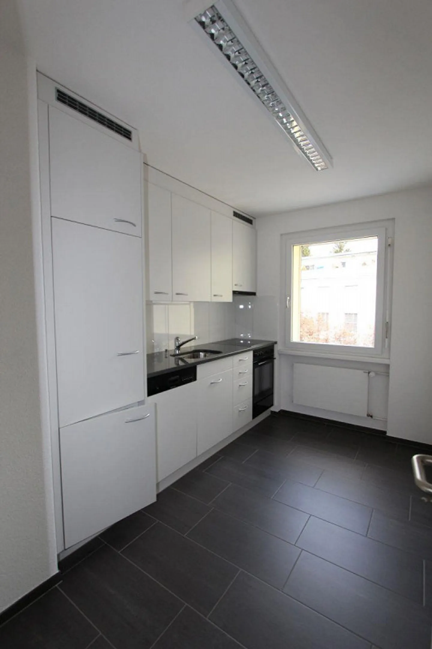 Helle Wohnung in Ruhiger Lage - Foto 2 von 8