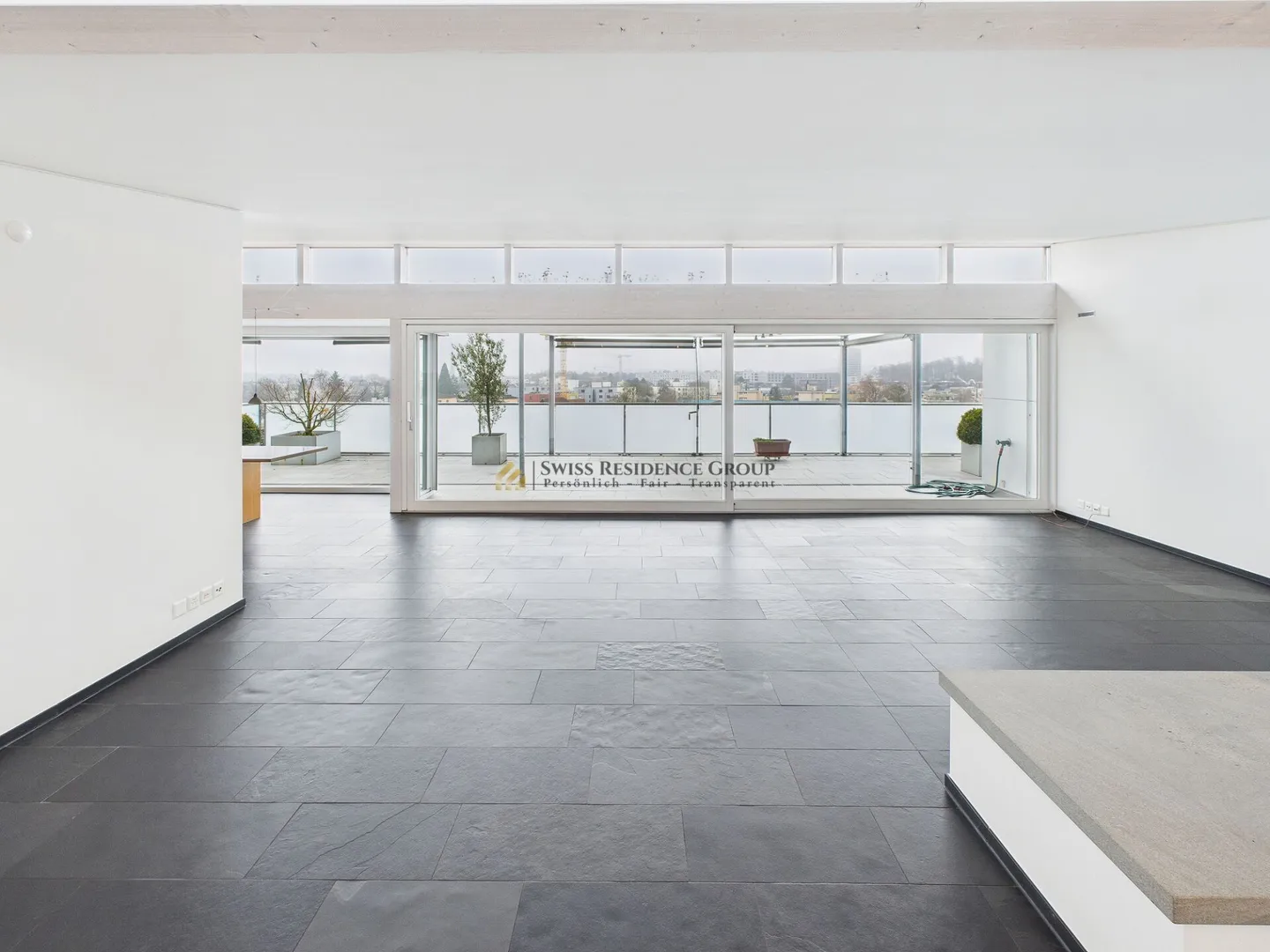 Elegante 5.5-Zimmer-Penthousewohnung mit Liftzugang, Cheminée & grosser Terrasse - Foto 5 von 18