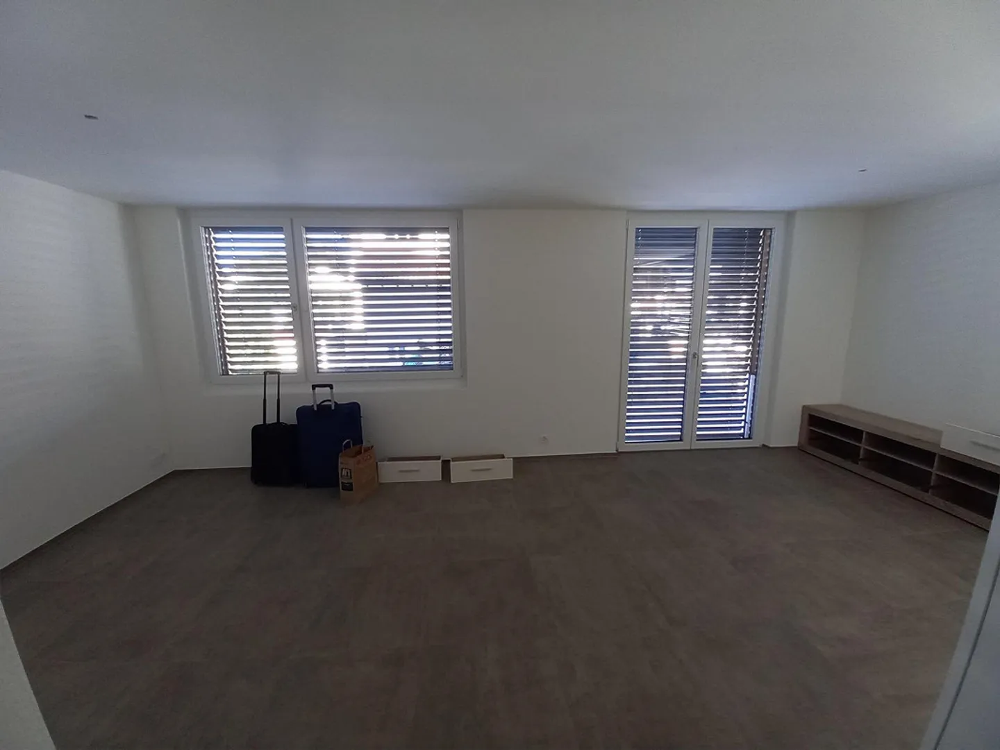 Modern Apartment for Individuals - Photo 3 of 7