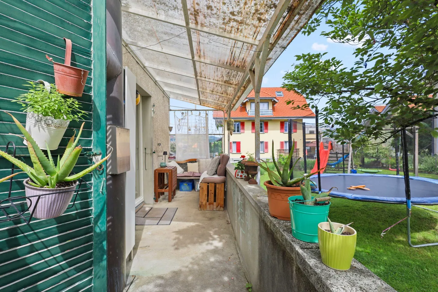 Two-family house: Plenty of space, plenty of potential - Photo 11 of 24