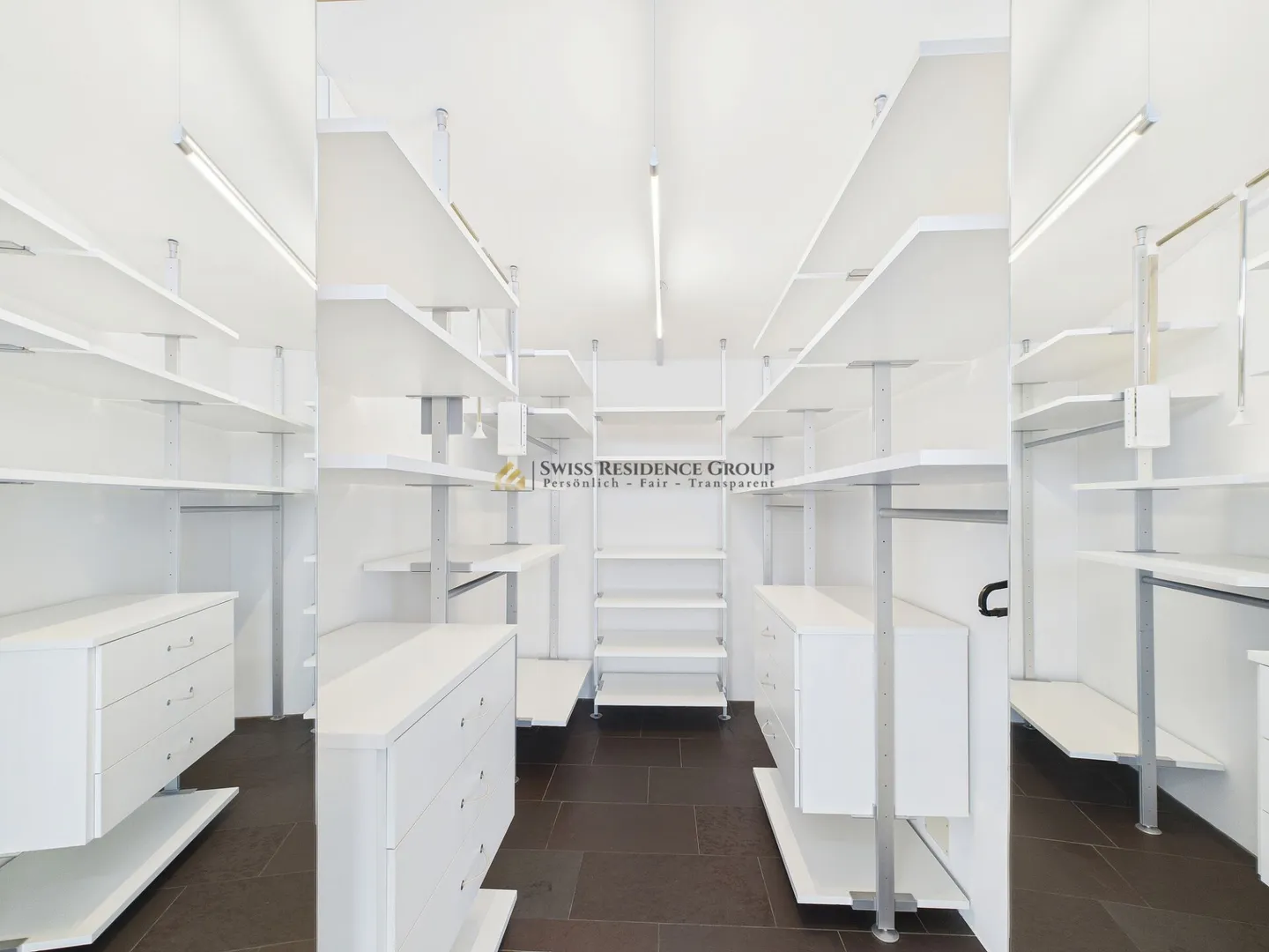 Elegante 5.5-Zimmer-Penthousewohnung mit Liftzugang, Cheminée & grosser Terrasse - Foto 15 von 18