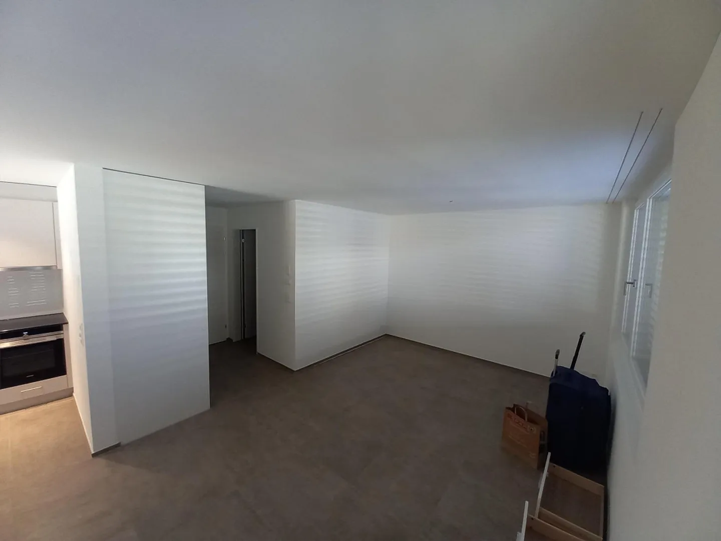 Modern Apartment for Individuals - Photo 2 of 7