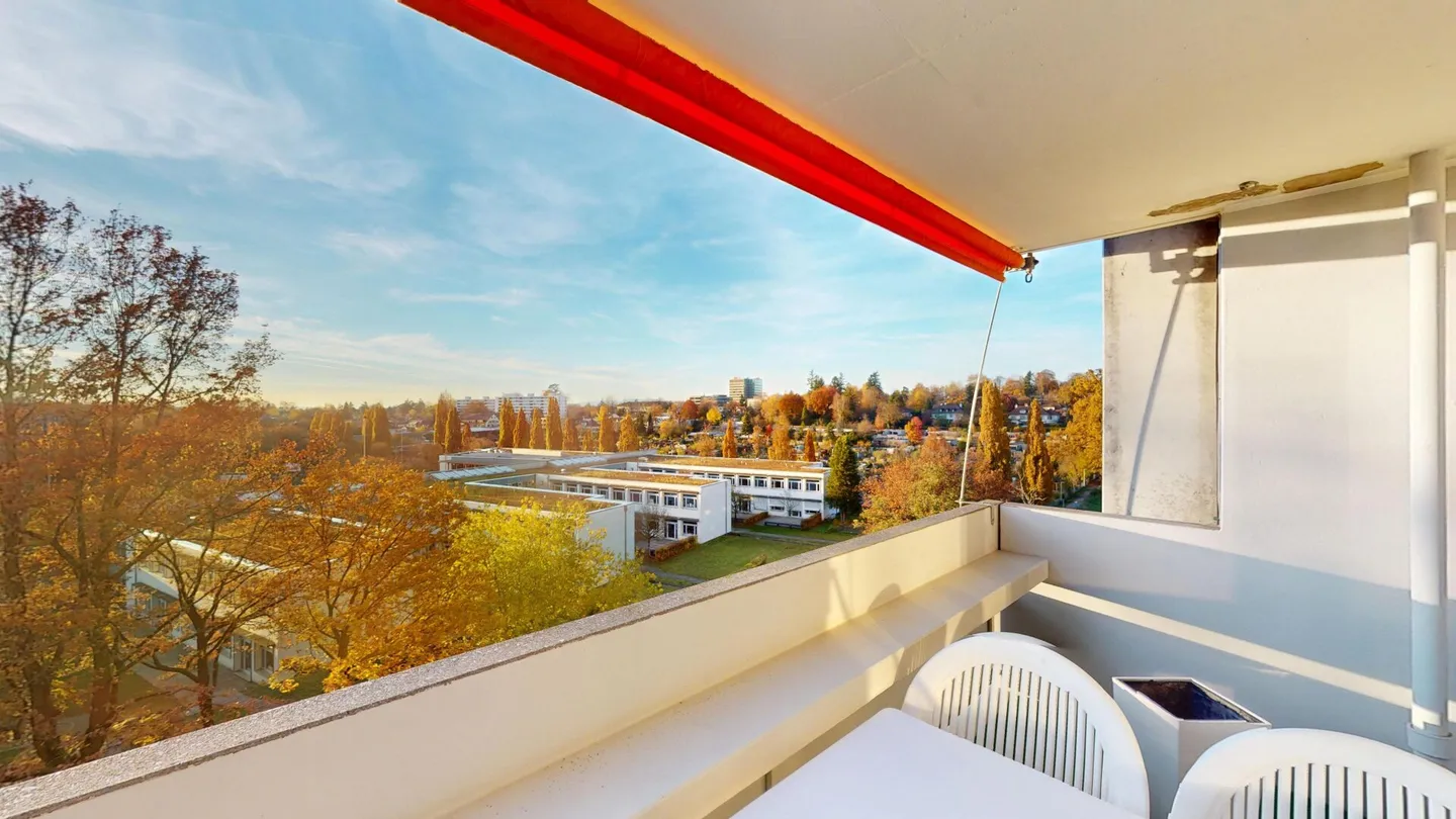 5½ Room Apartment with a View in a Family-Friendly Location - Photo 1 of 12