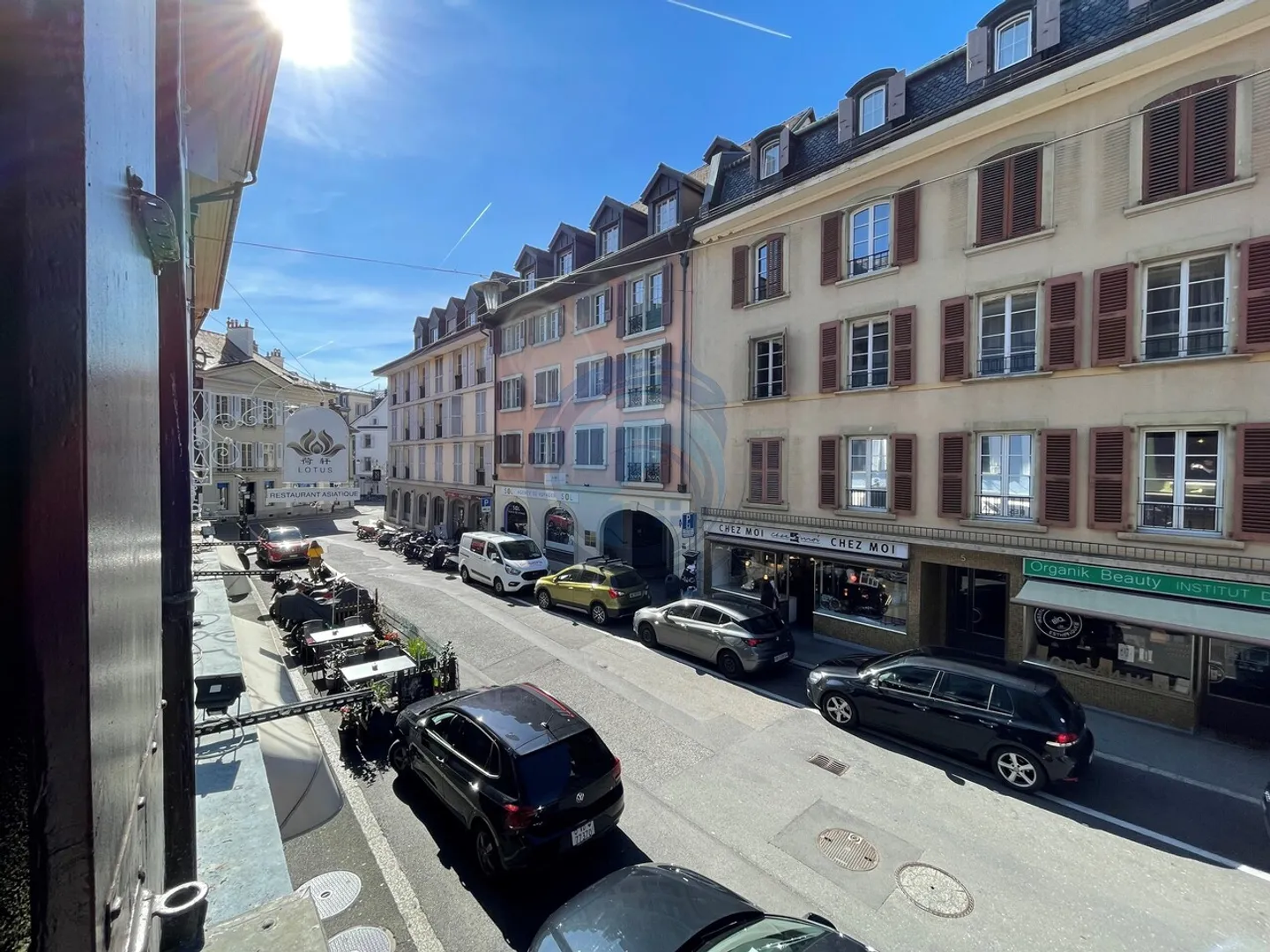 APPARTEMENT RÉNOVÉ DE 1,5 PIÈCES AU COEUR DE LA VIEILLE VILLE DE VEVEY - Foto 9 di 12