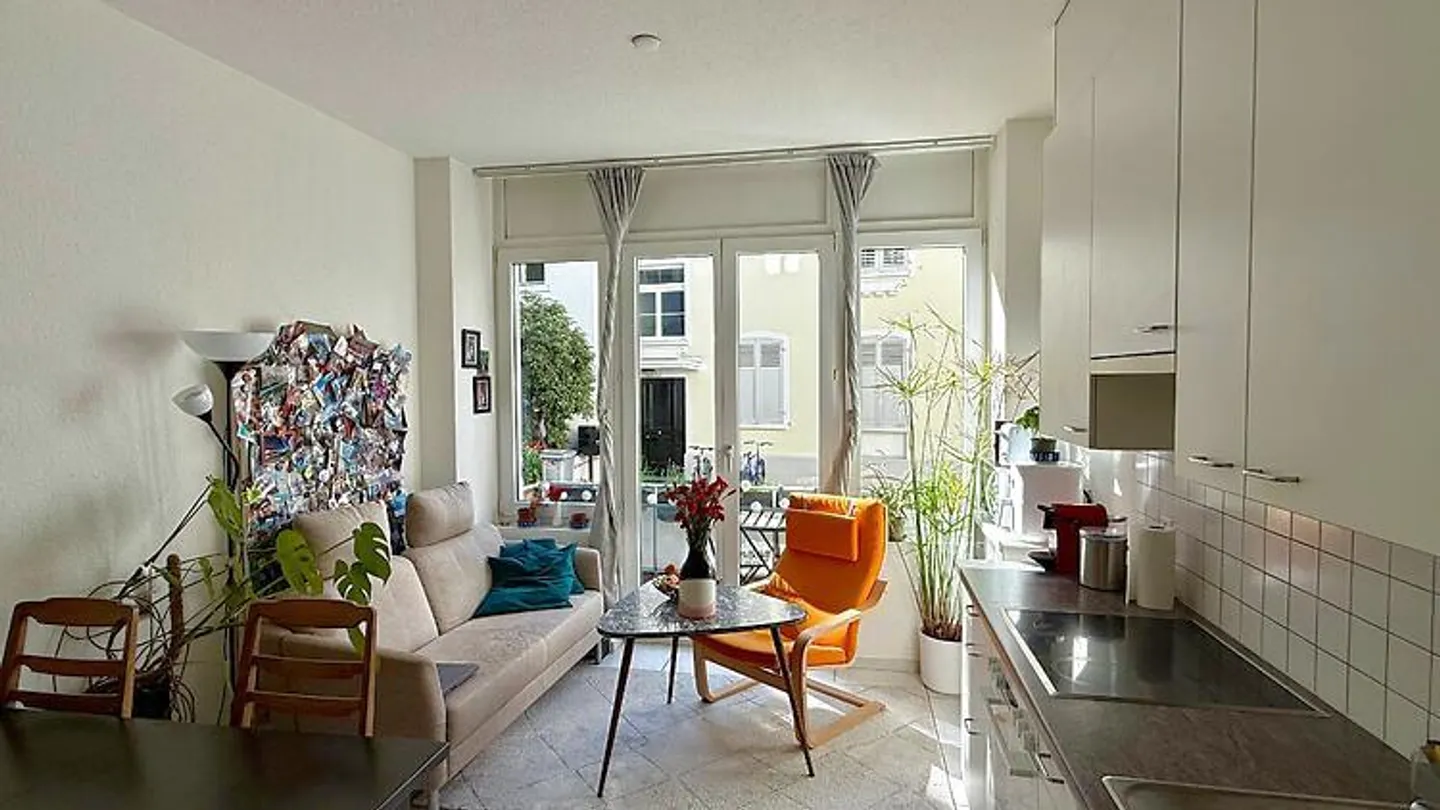 1½ ROOM APARTMENT IN ZURICH - DISTRICT 8 RIESBACH, FURNISHED, TEMPORARY - Photo 1 of 7