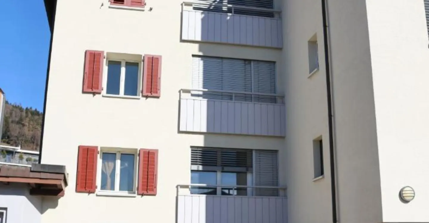 Attractive multi-family house with yield and development potential in Unterägeri ZG - Photo 4 of 8