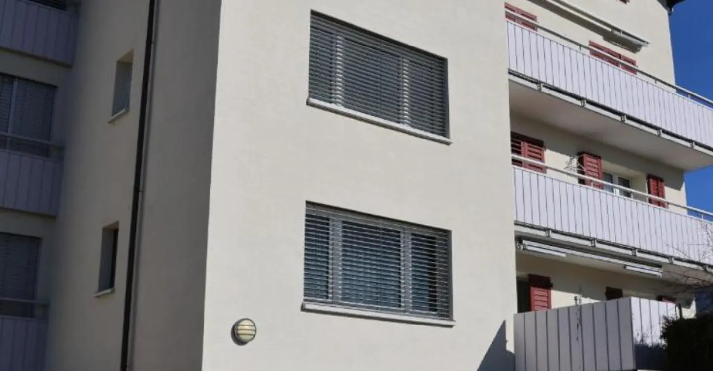 Attractive multi-family house with yield and development potential in Unterägeri ZG - Photo 2 of 8