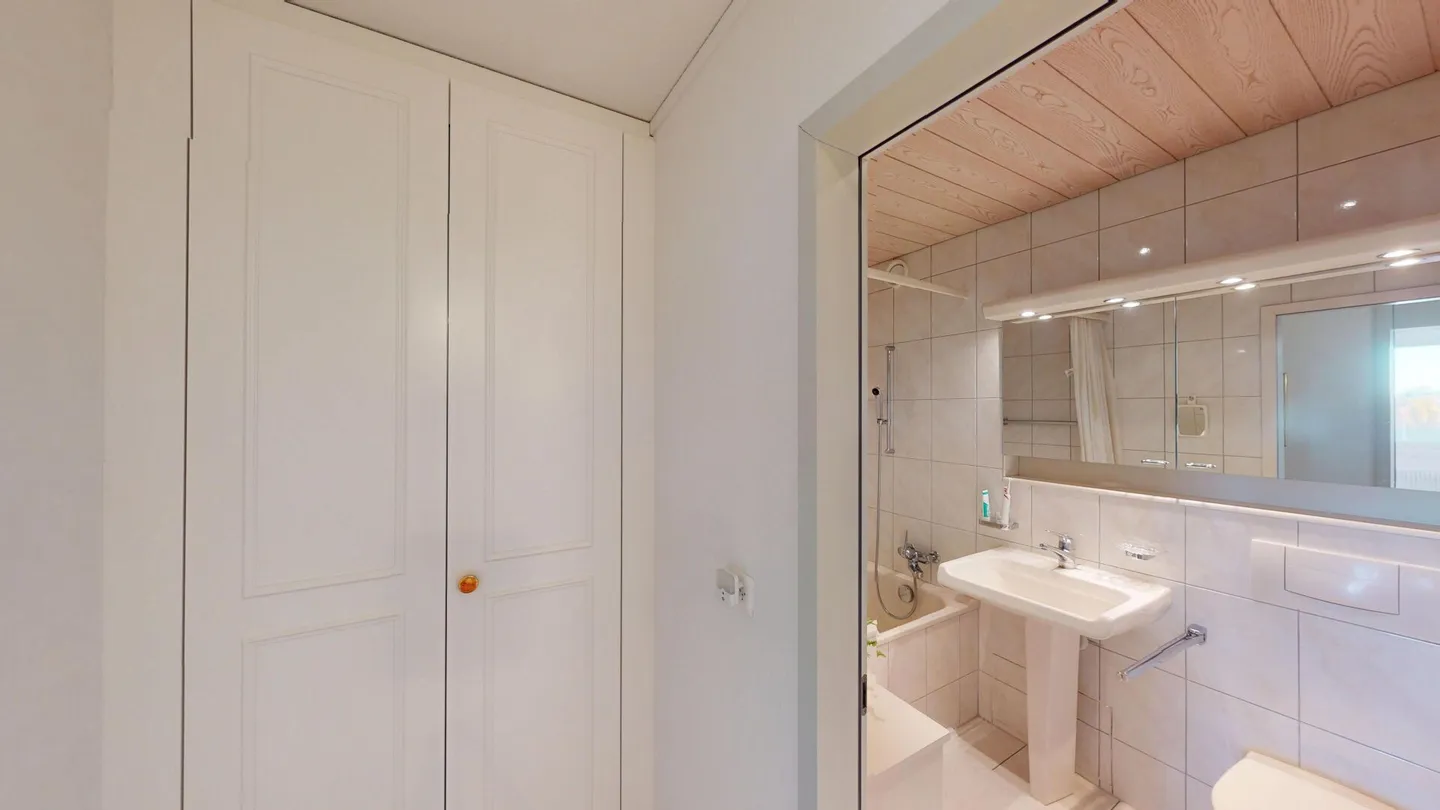 5½ Room Apartment with a View in a Family-Friendly Location - Photo 12 of 12