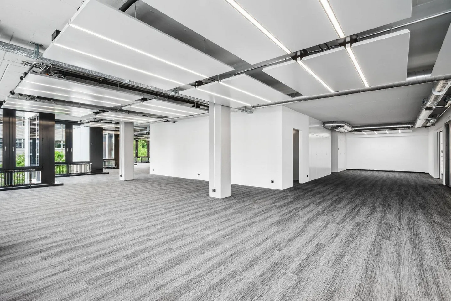 Top developed office: 4-6 months rent-free: Grab it now! - Photo 5 of 12