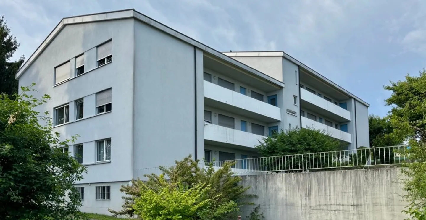 Living in a sunny and nature-friendly location - Photo 1 of 10