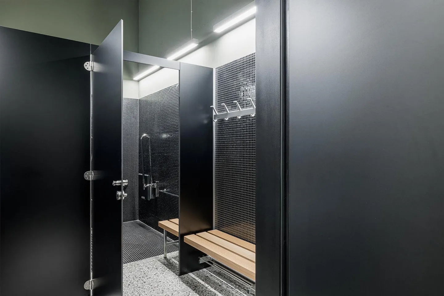 Top developed office: 4-6 months rent-free: Grab it now! - Photo 10 of 12