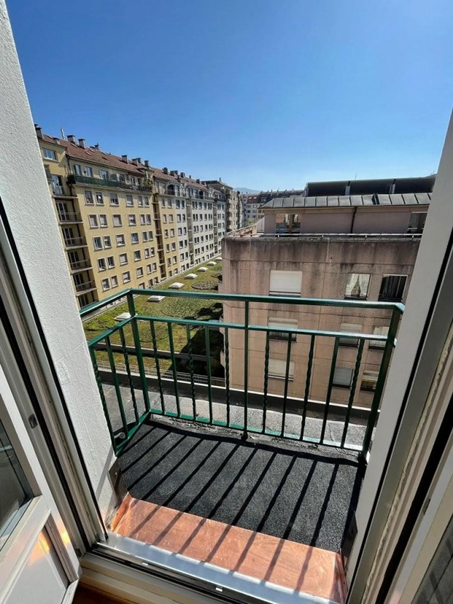 In der Nähe der Rue de Carouge, ruhiges und angenehmes Viertel - Foto 8 von 9